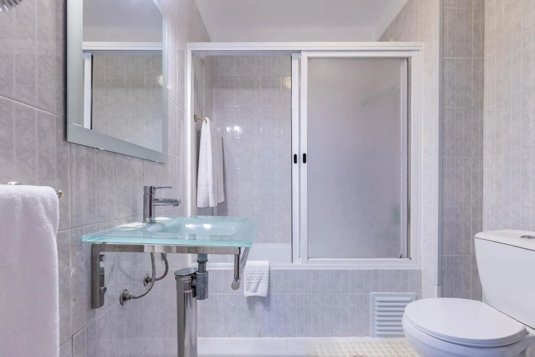 Bathroom in Hotel Azul Praia