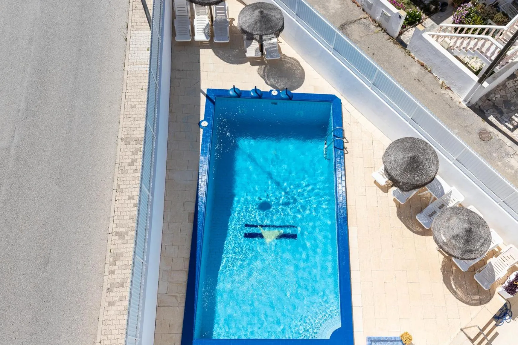Swimming pool in Hotel Azul Praia