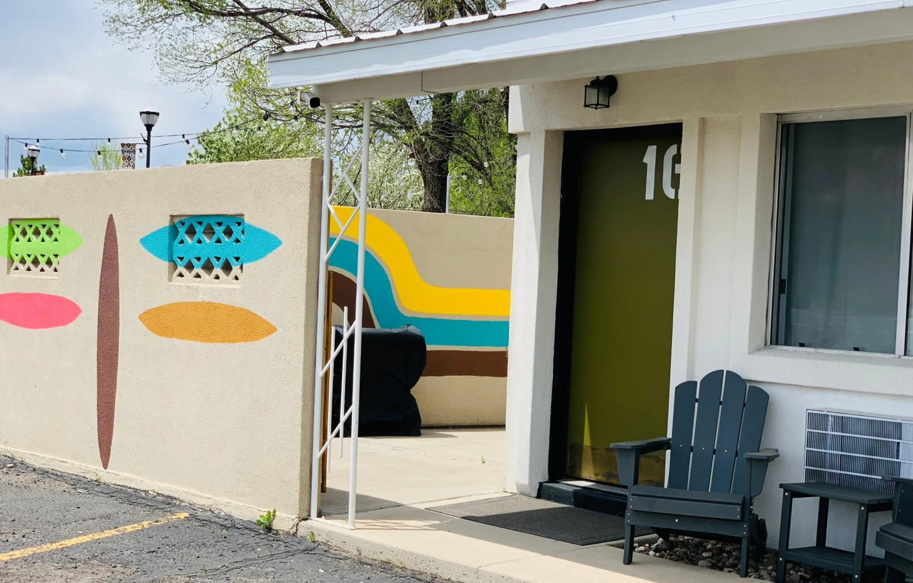 Patio in Dragonfly Motor Lodge
