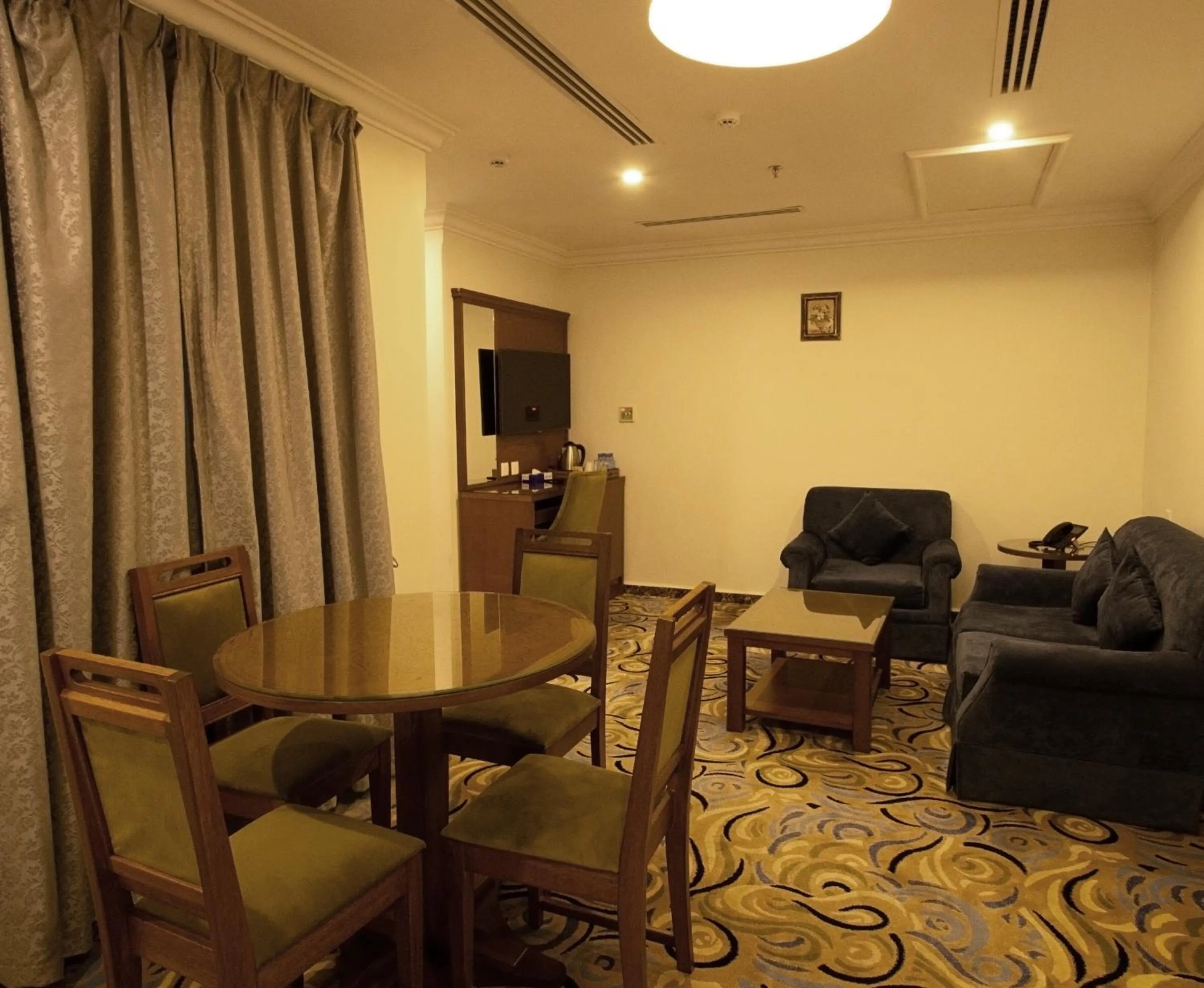 Living room in Rona Al Khobar Hotel