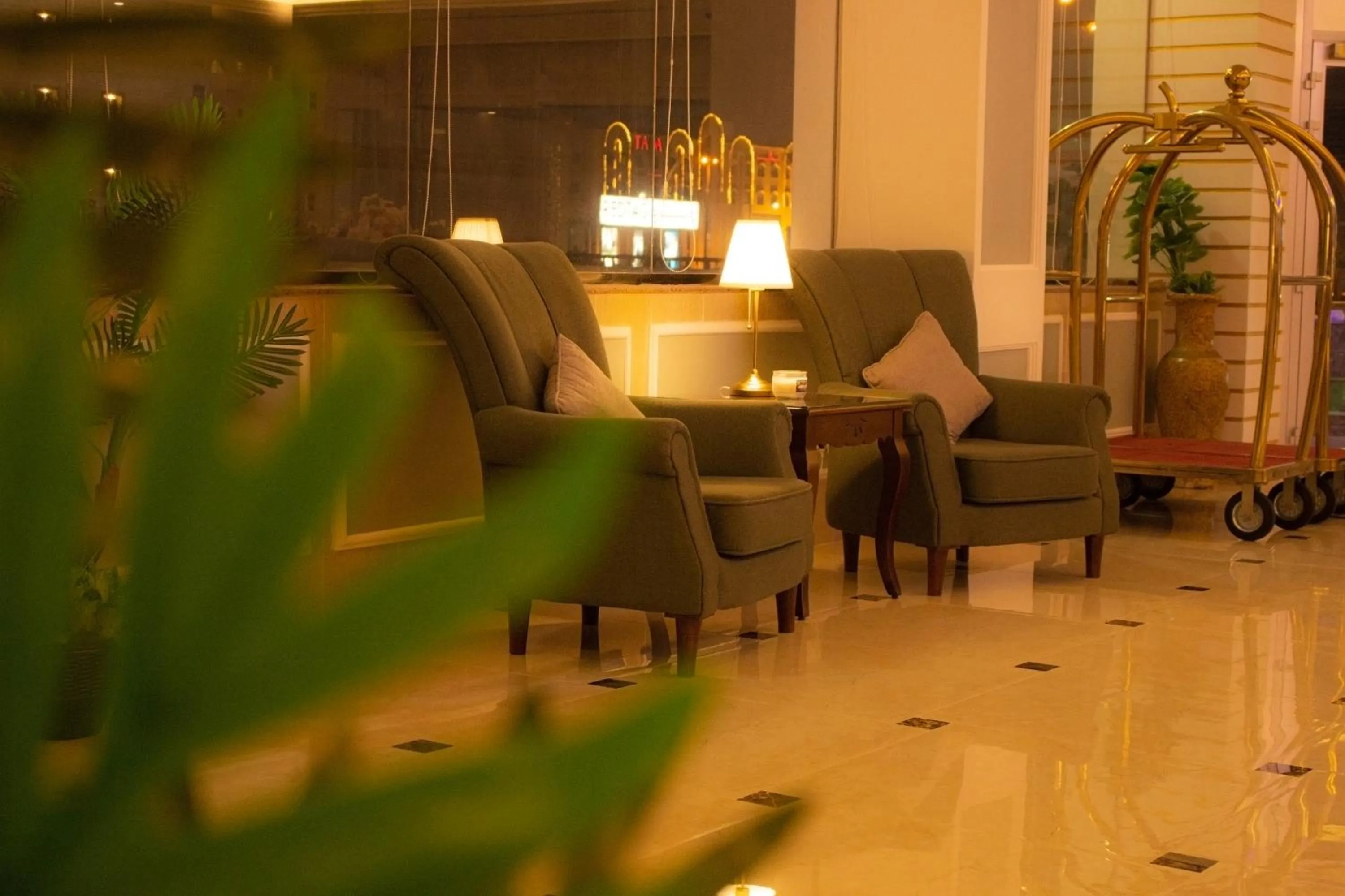 Seating area in Rona Al Khobar Hotel