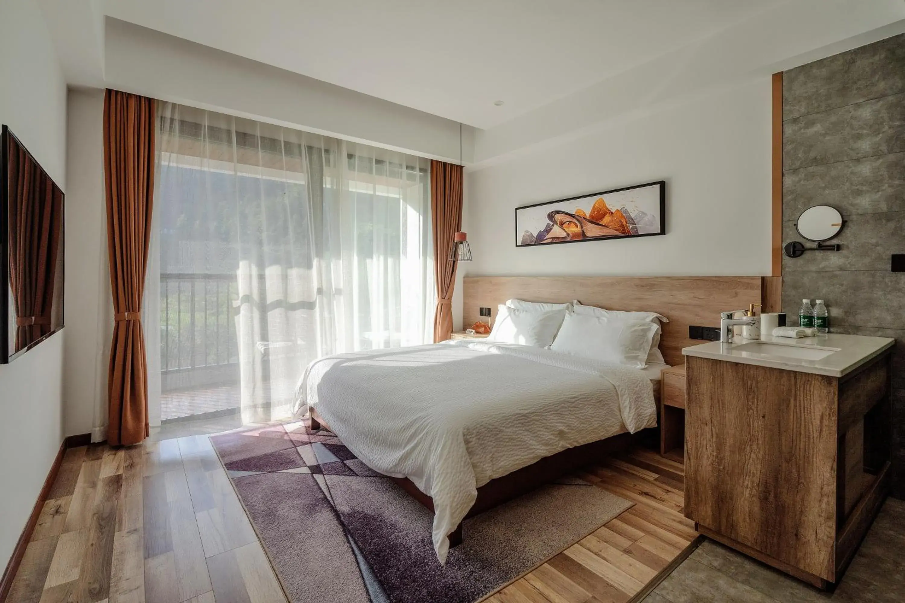 King Room with Mountain View in National Forest Park(Yangjiajie ) MINI Inn King Room with Mountain View in National Forest Park(Yangjiajie ) MINI Inn