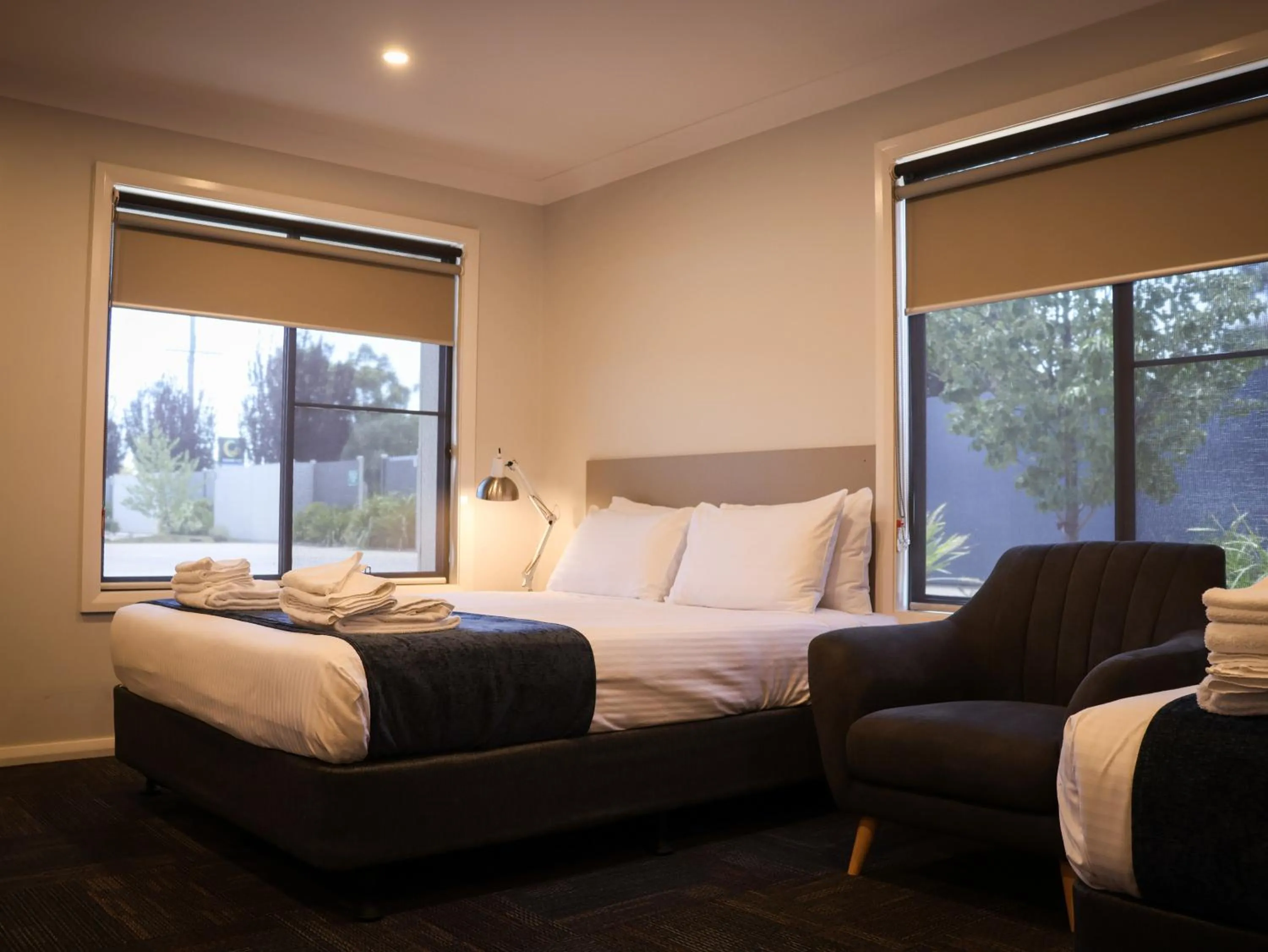 Triple Room in Eastend Studio Apartments