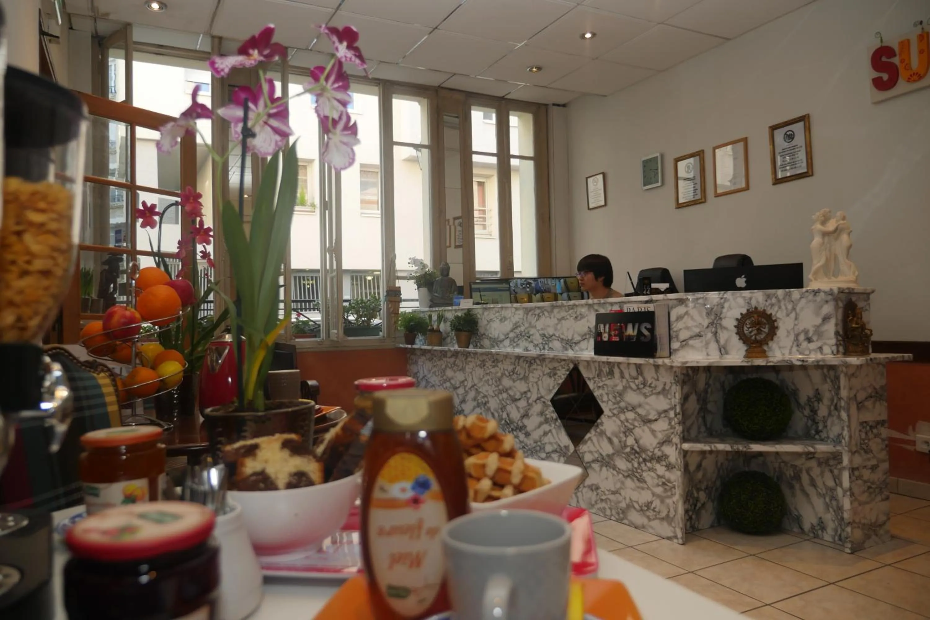 Lobby or reception in Hotel Novex Paris