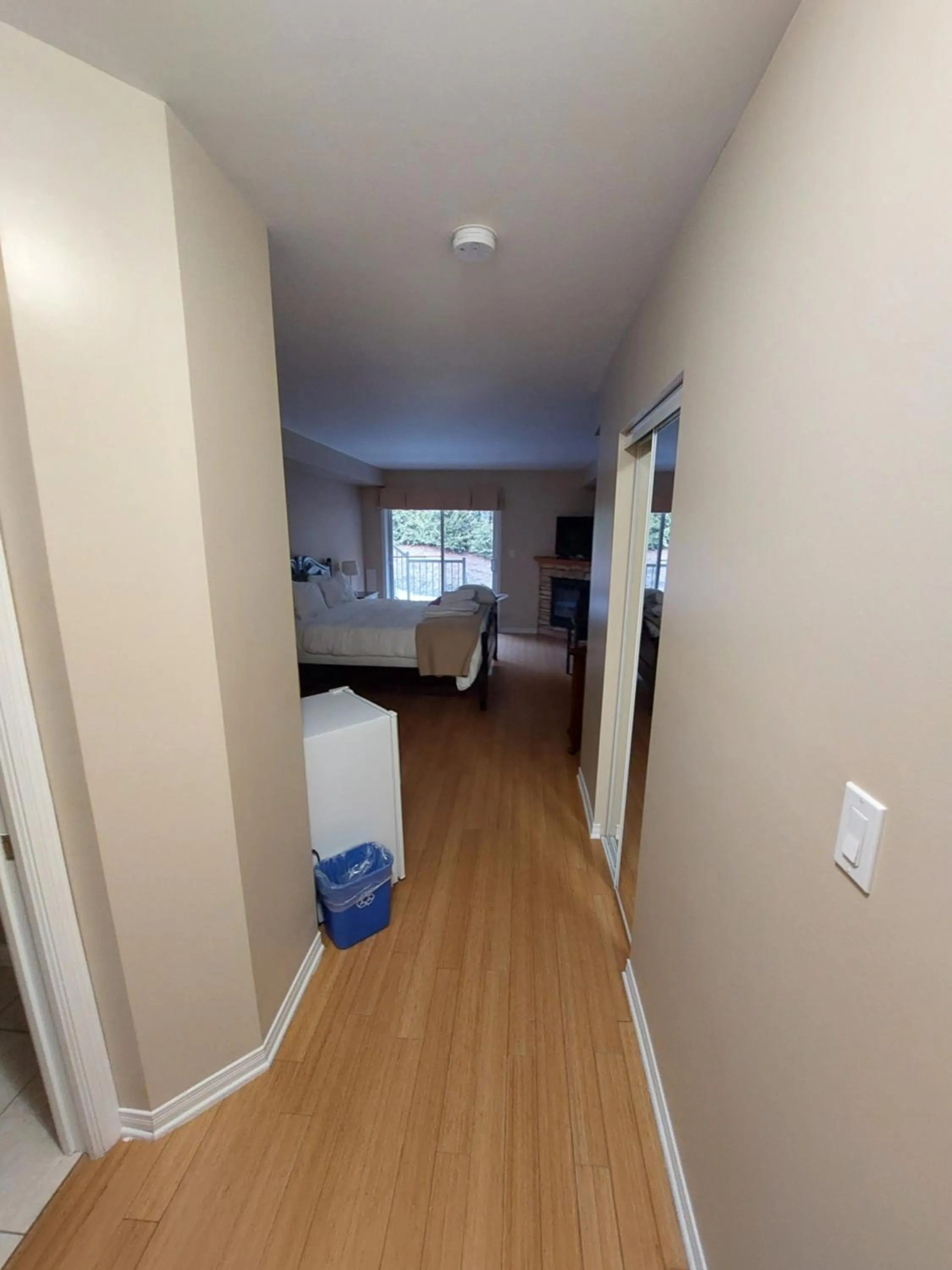 Bed in Studio-hôtel Villegiature Saint-Sauveur