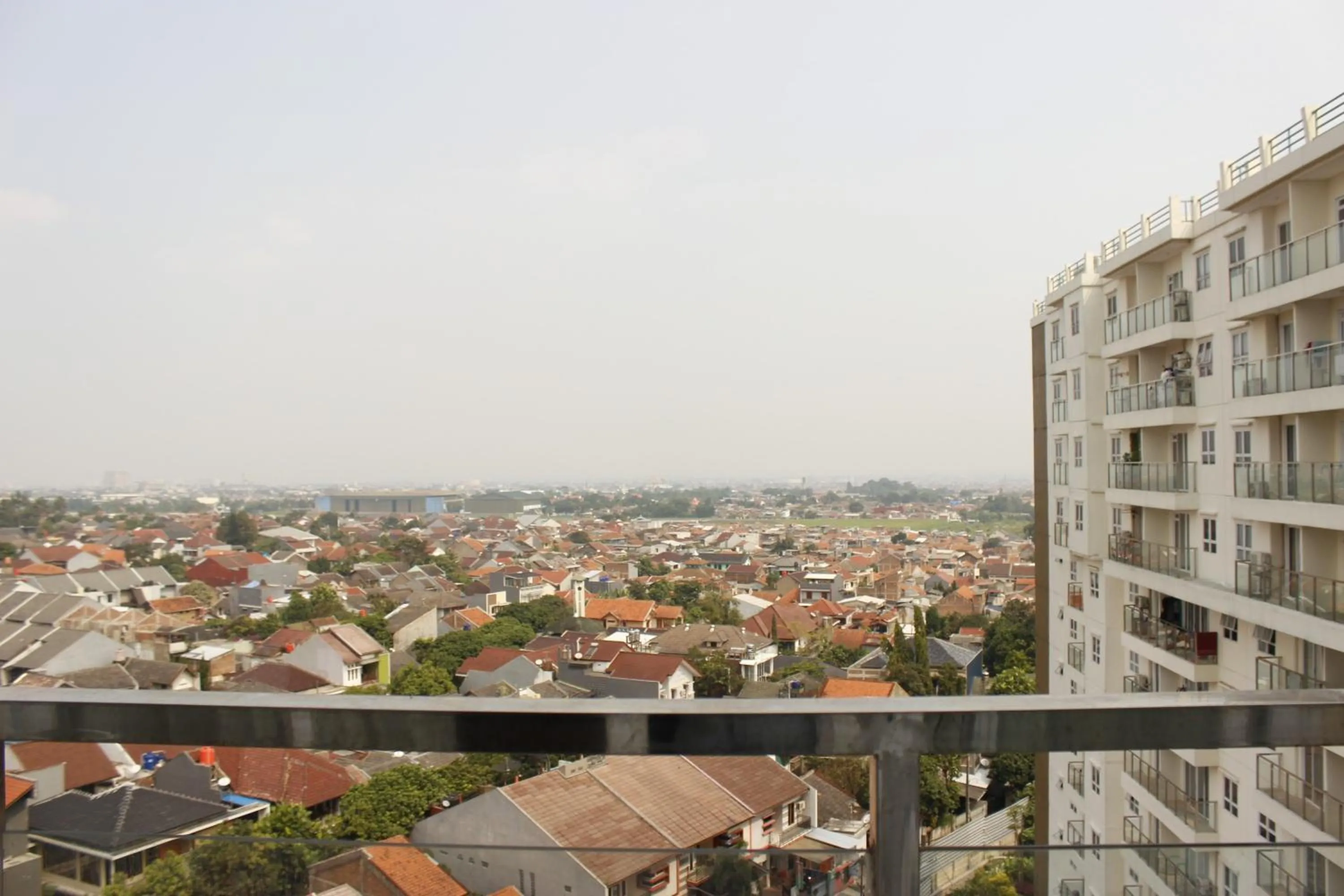 Property building in Classic 2BR Apartment At Gateway Pasteur near Exit Toll By Travelio