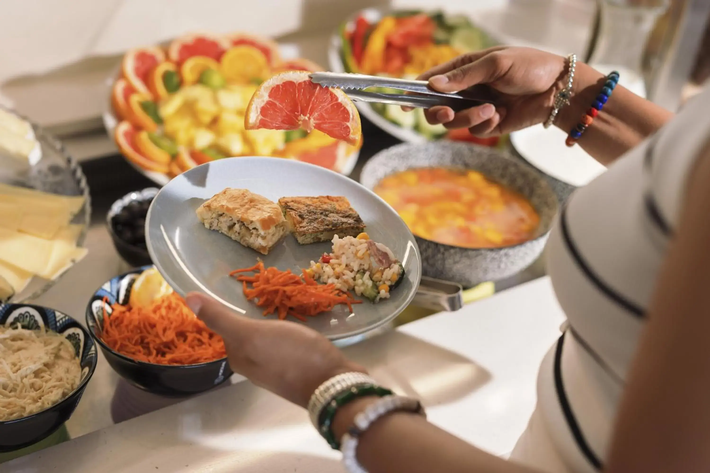 Breakfast in Best Western Hôtel des Orangers Cannes Breakfast in Best Western Hôtel des Orangers Cannes