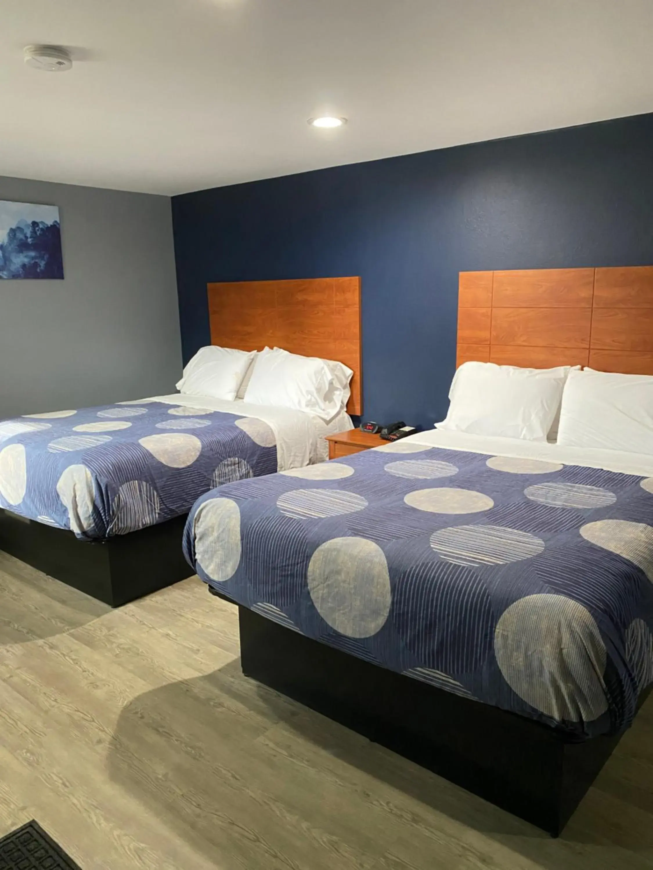 Bed in Dunmore Inn Bed in Dunmore Inn