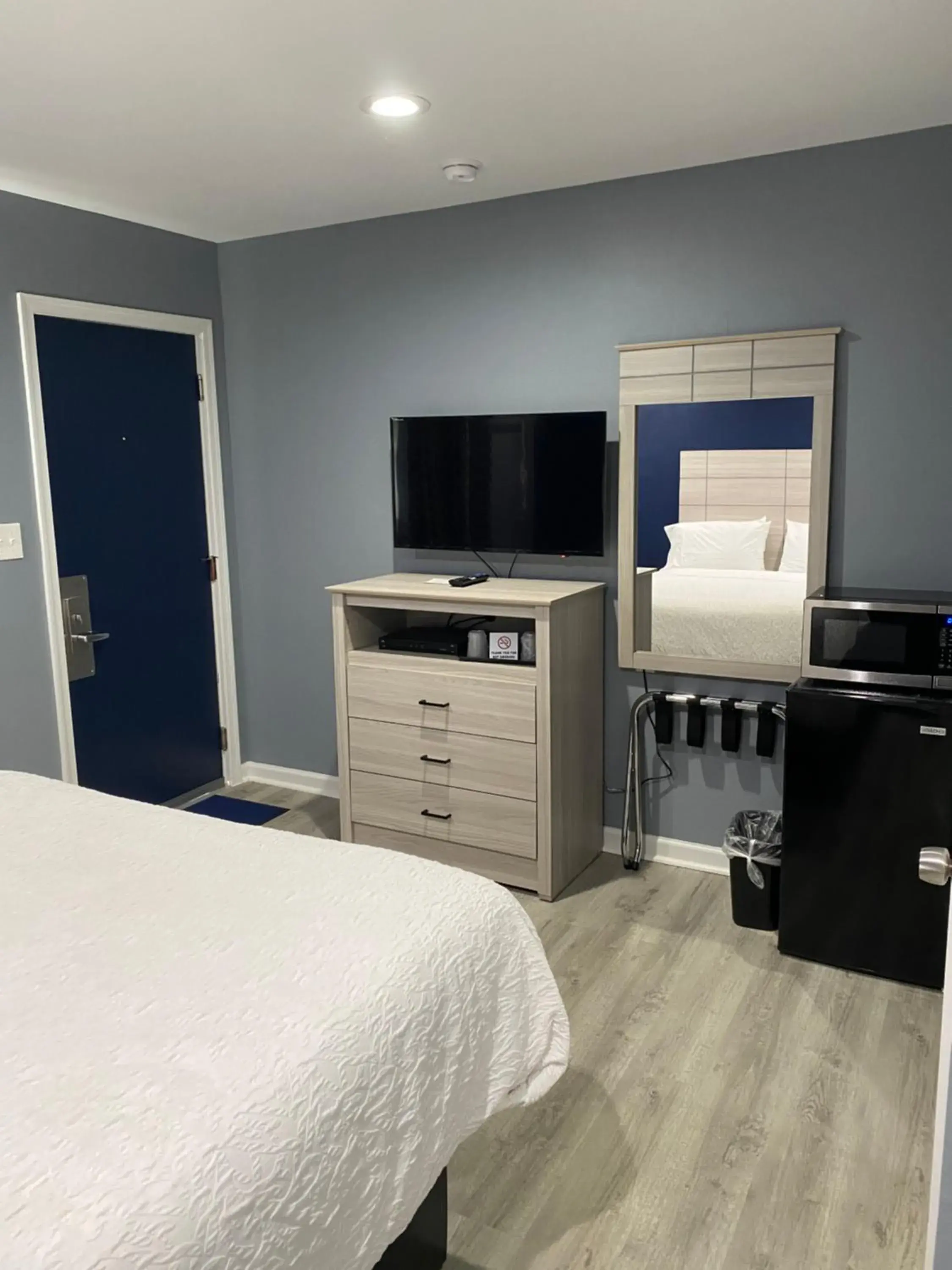 Bed in Dunmore Inn Bed in Dunmore Inn