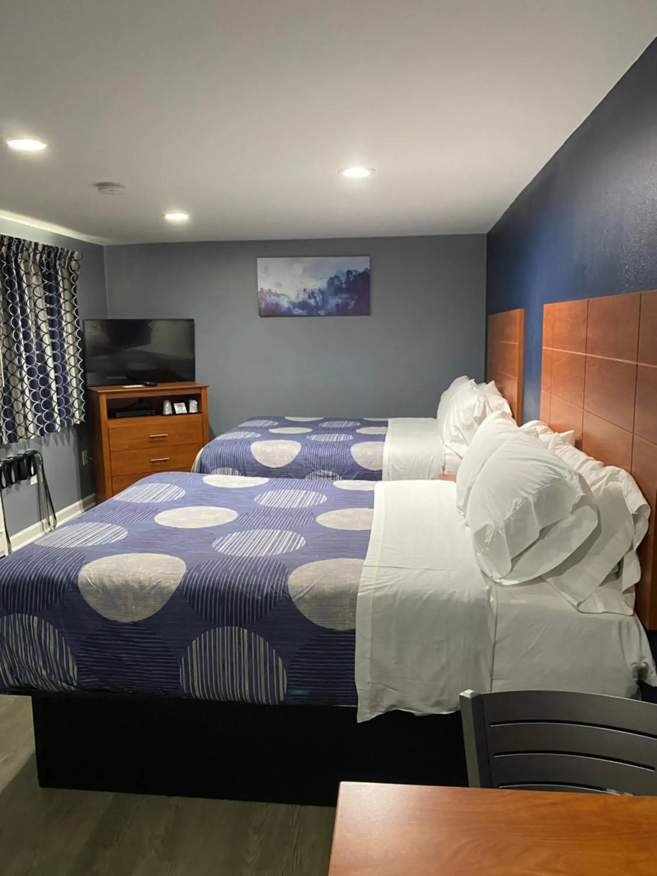 Bed in Dunmore Inn Bed in Dunmore Inn