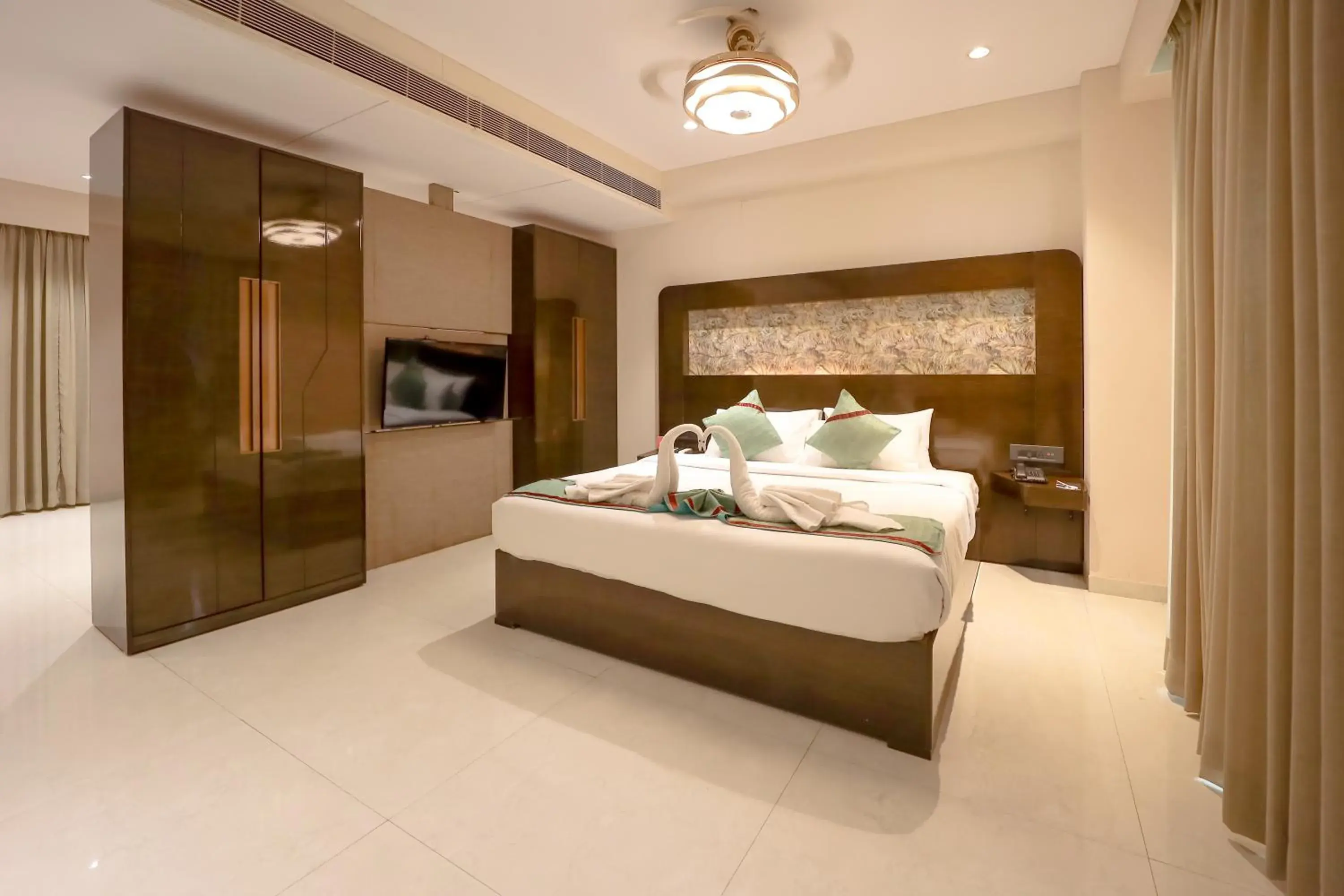 Bed in Zip By Spree Hotels Surat Bed in Zip By Spree Hotels Surat
