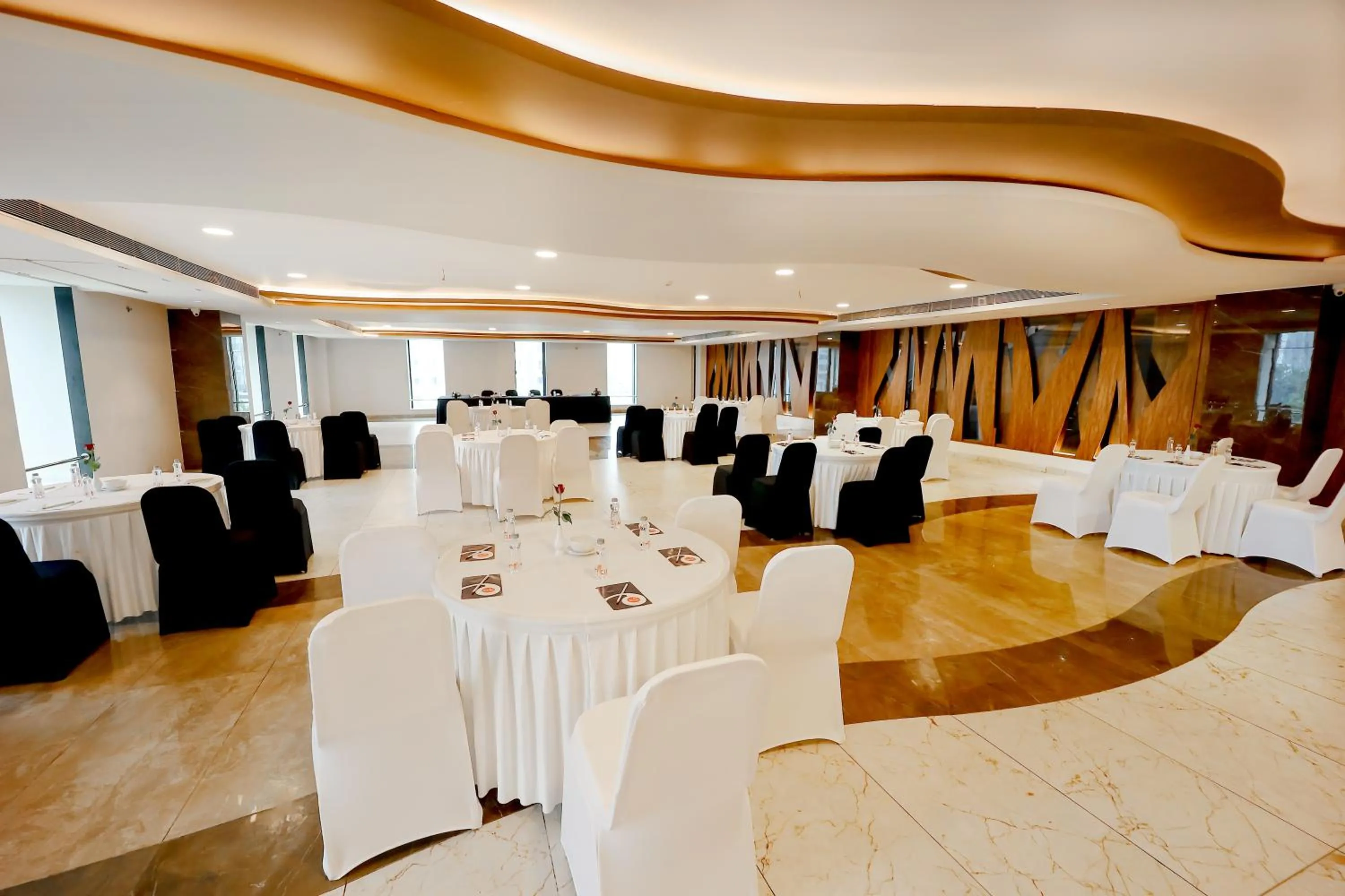 Banquet/Function facilities in Zip By Spree Hotels Surat