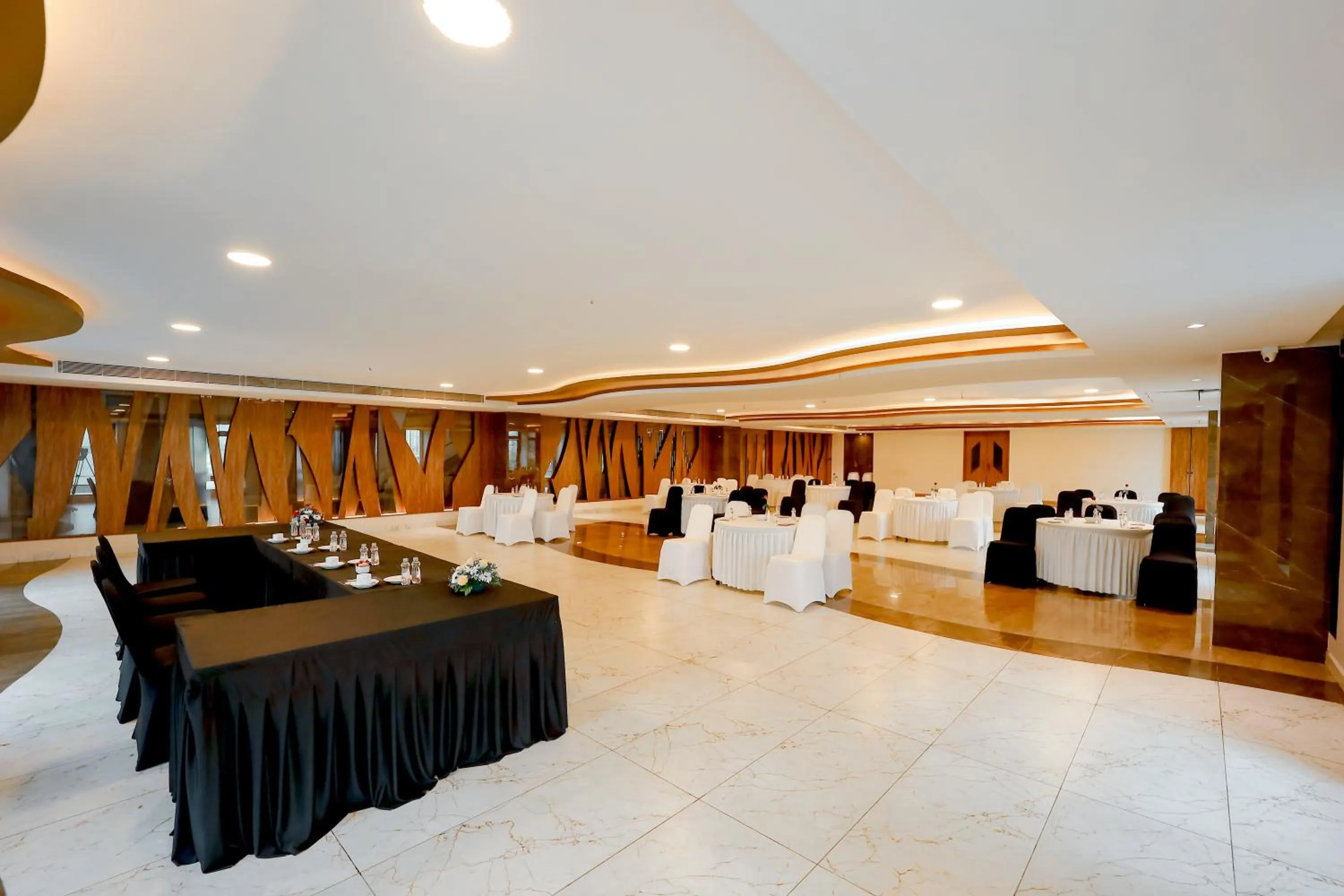 Banquet/Function facilities in Zip By Spree Hotels Surat