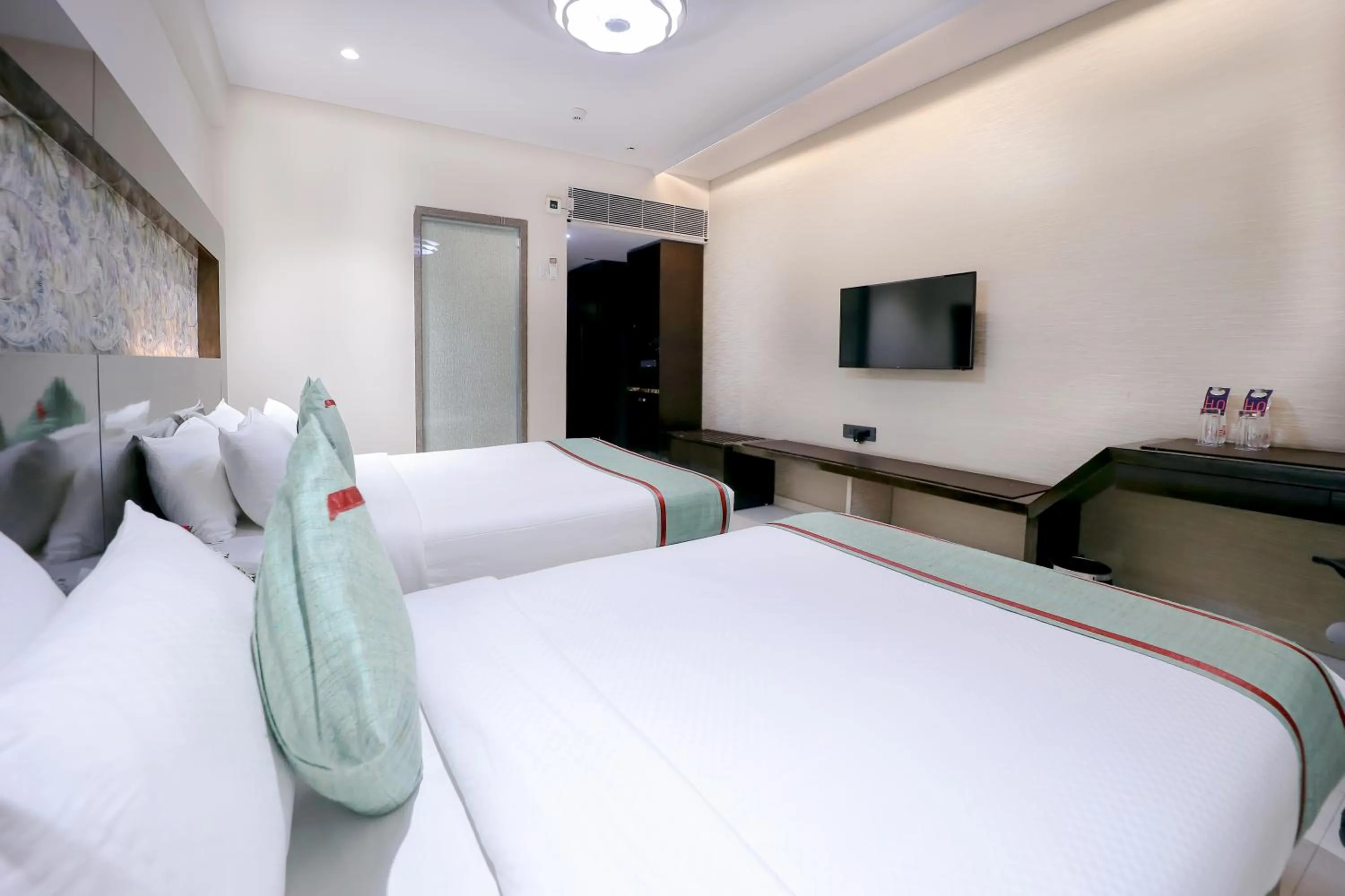 Bed in Zip By Spree Hotels Surat