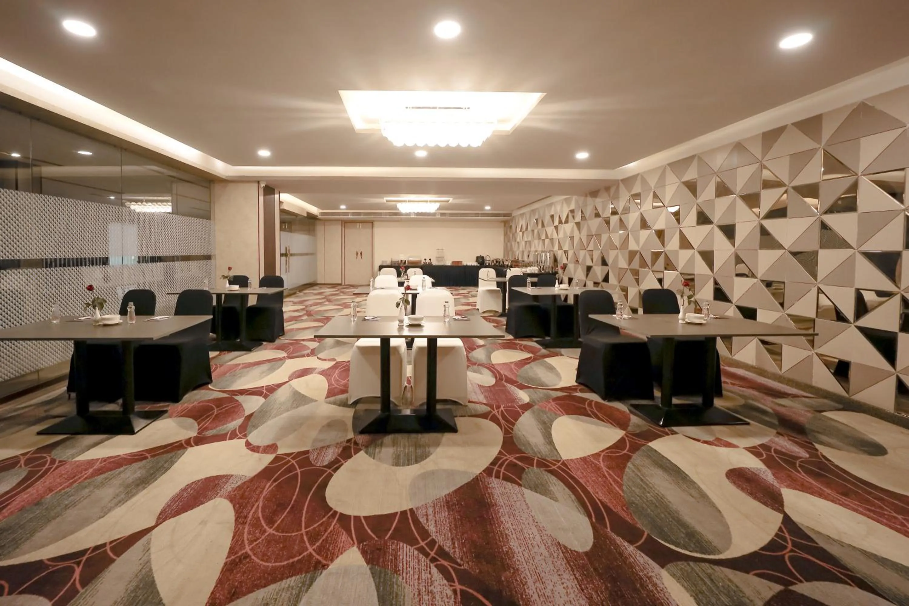 Restaurant/places to eat in Zip By Spree Hotels Surat