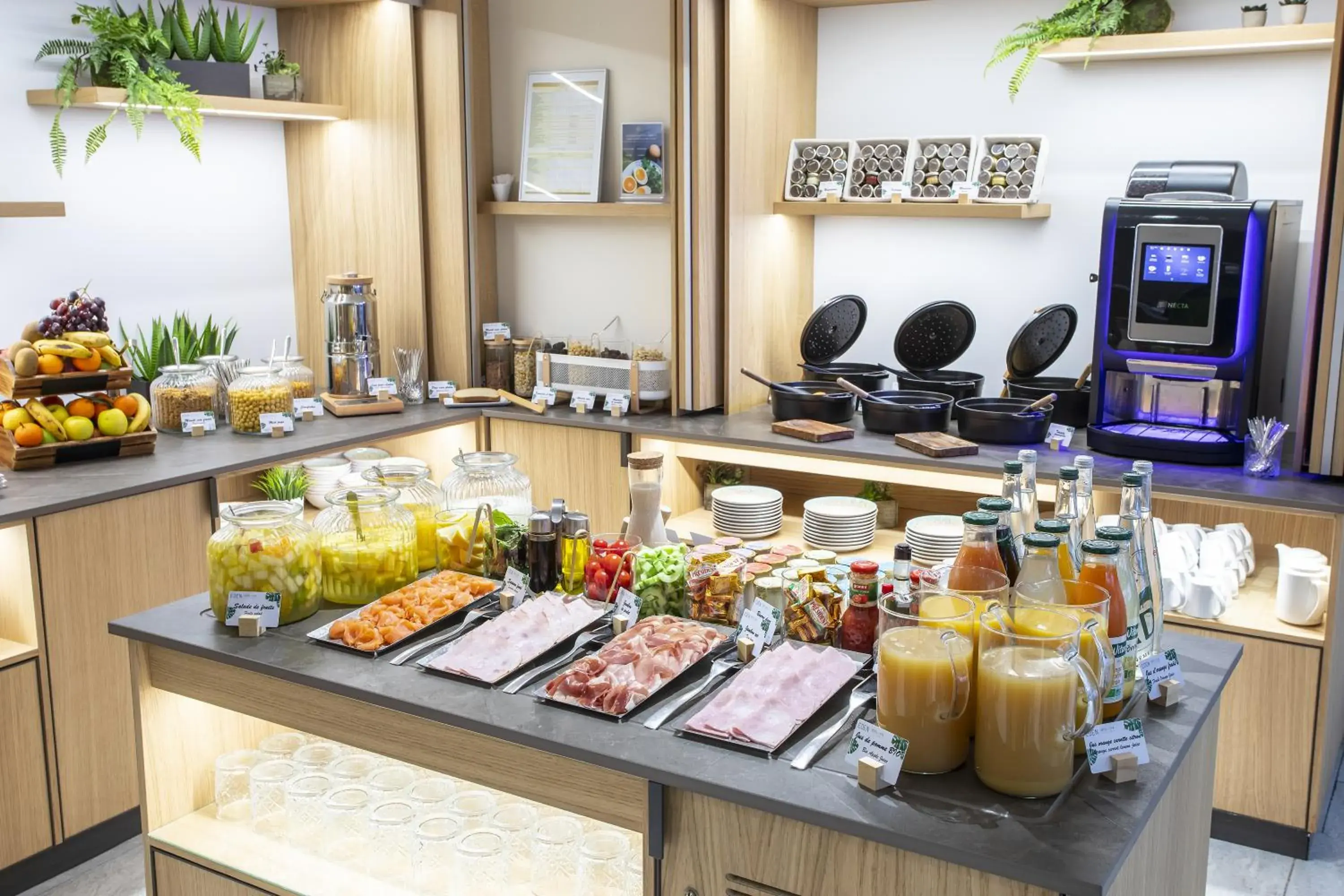 Breakfast in Eden Hotel & Spa Breakfast in Eden Hotel & Spa