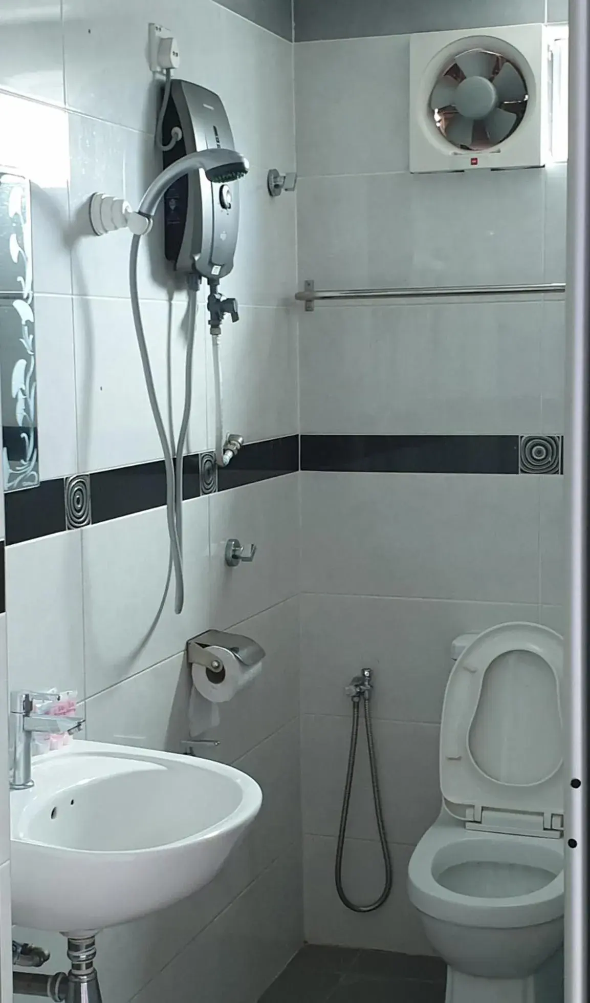 Comfort Quadruple Room in 56 HOTEL Comfort Quadruple Room in 56 HOTEL