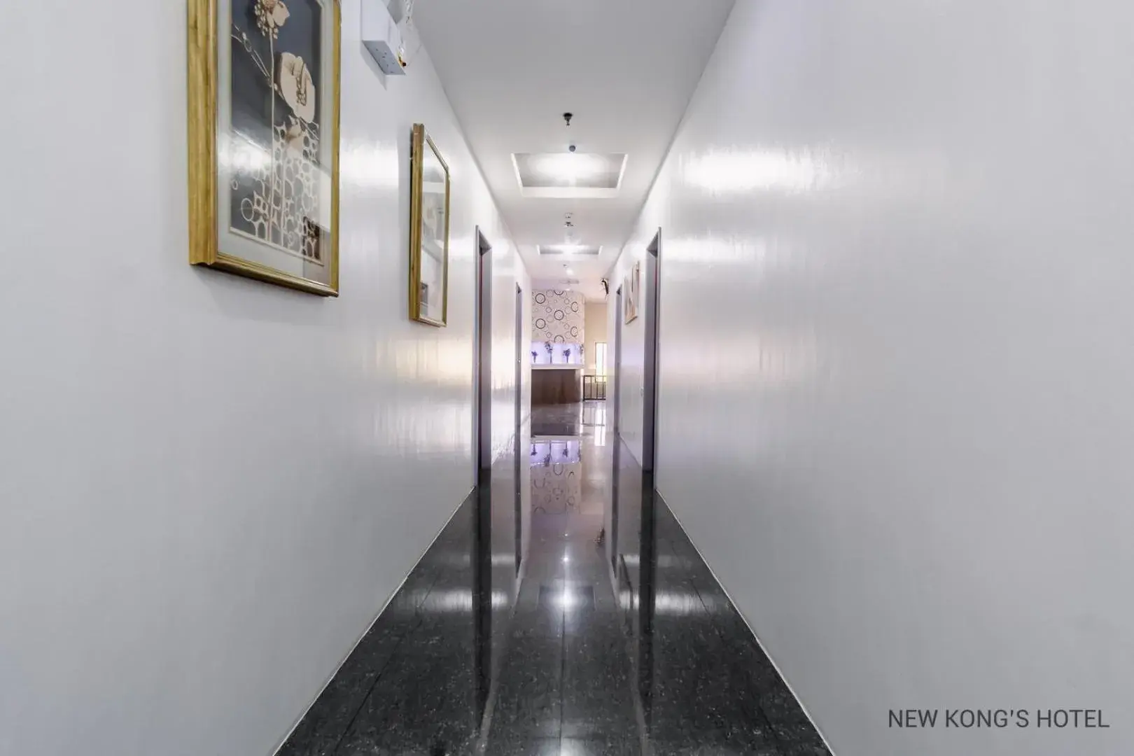 Property building in New Kong's Hotel Property building in New Kong's Hotel