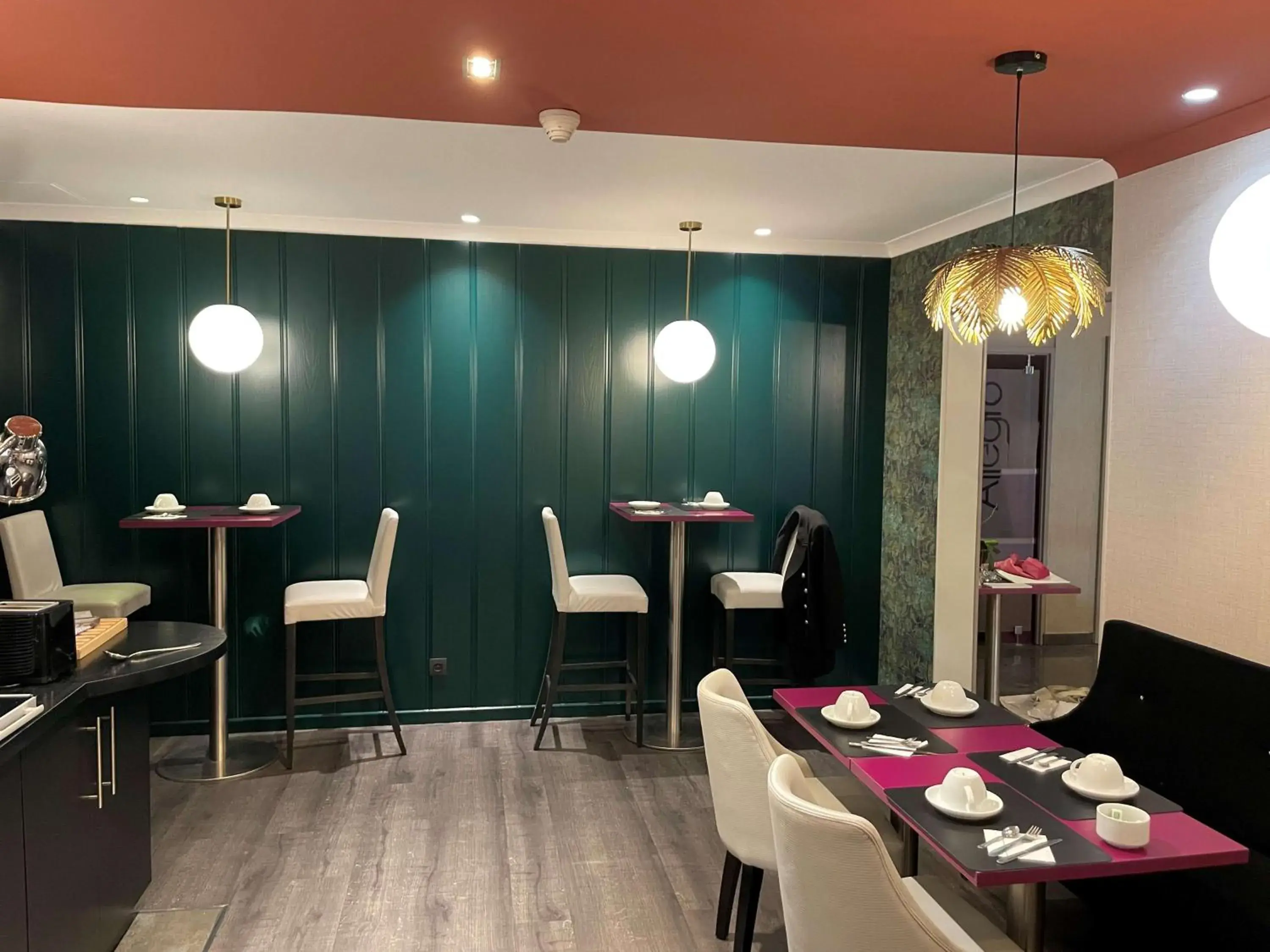 Breakfast in Best Western Allegro Nation Breakfast in Best Western Allegro Nation