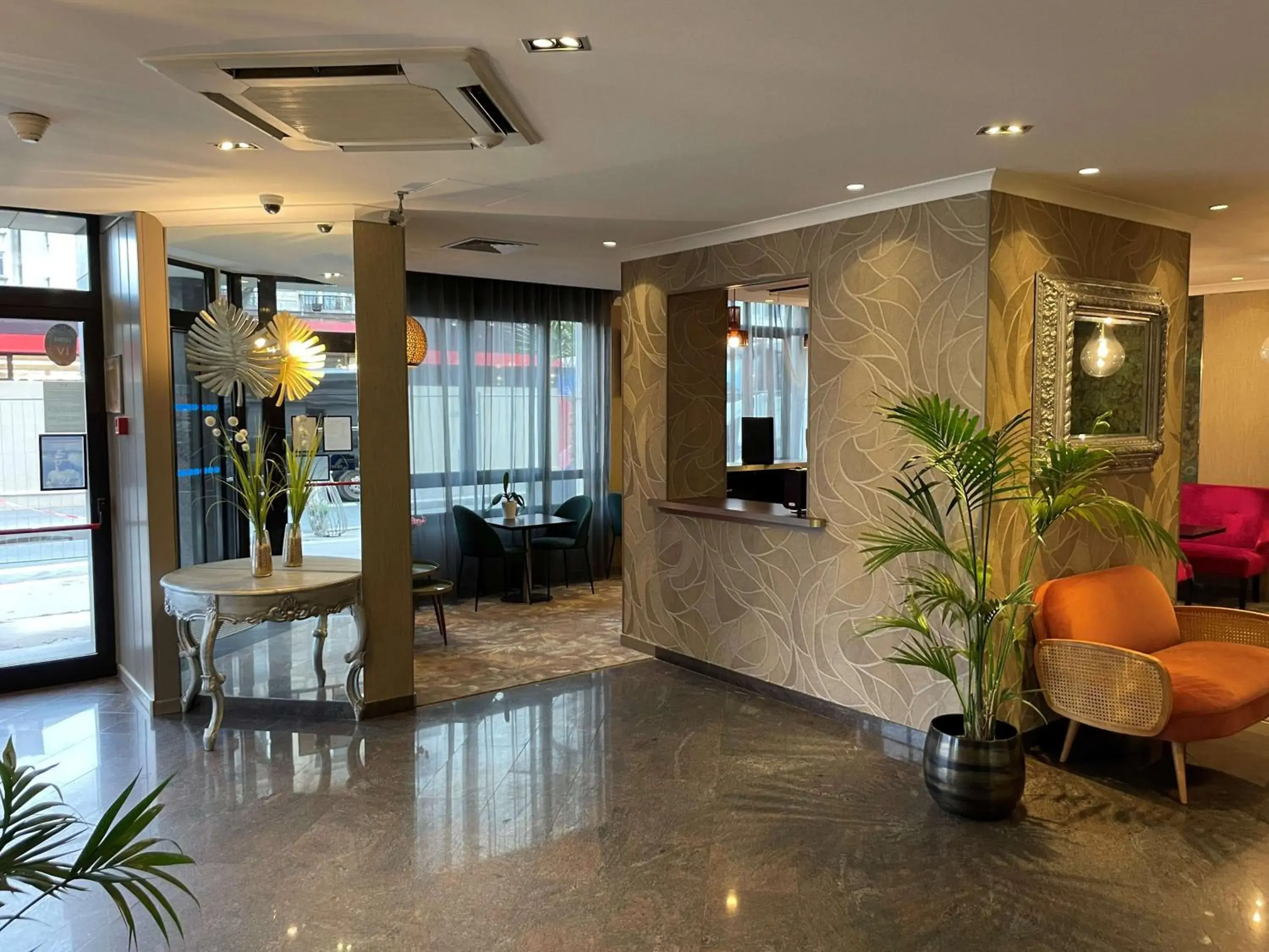 Lobby or reception in Best Western Allegro Nation Lobby or reception in Best Western Allegro Nation