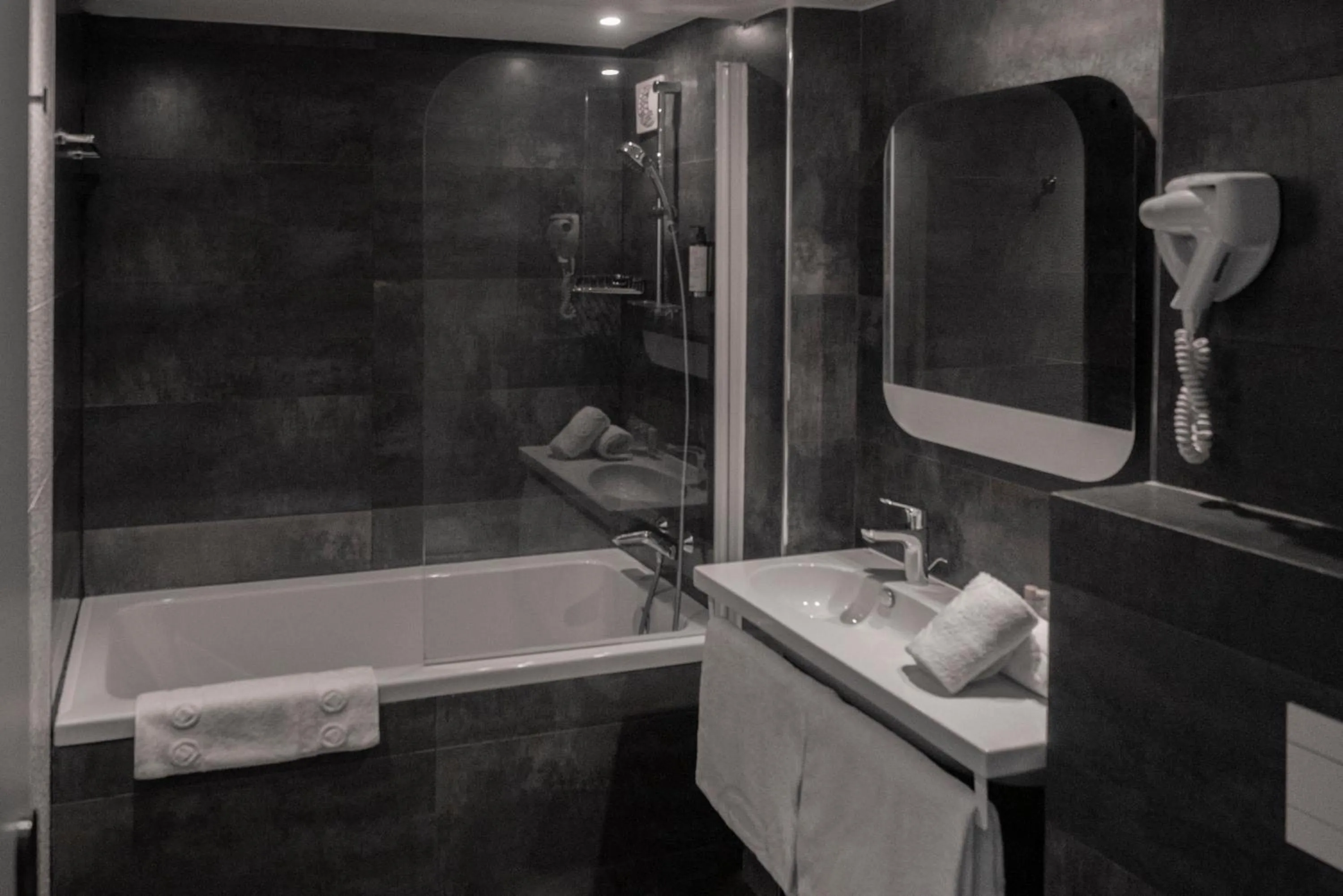 Bathroom in Best Western Allegro Nation