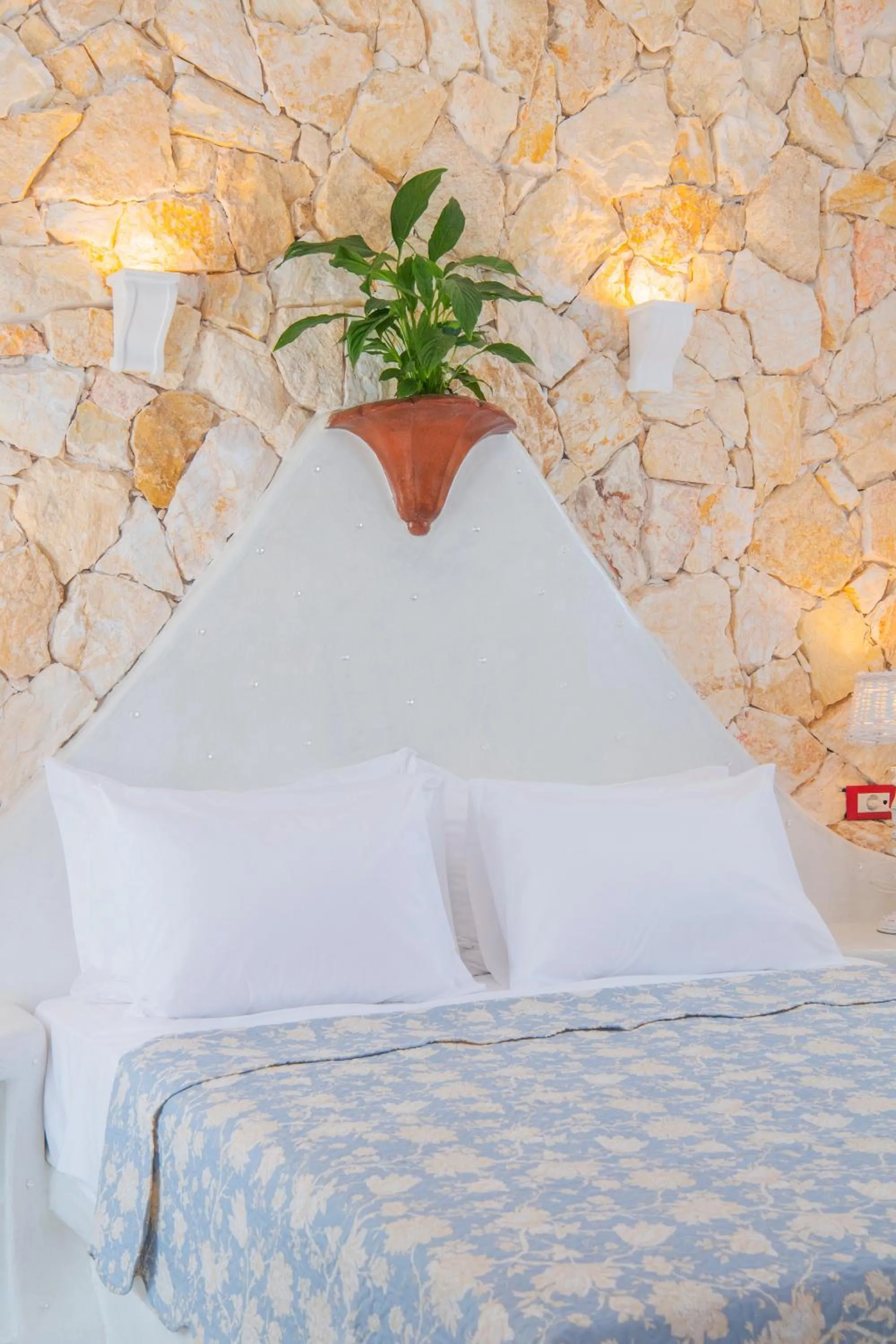 Property building, Bed in Starlight Luxury Seaside Villa & Suites