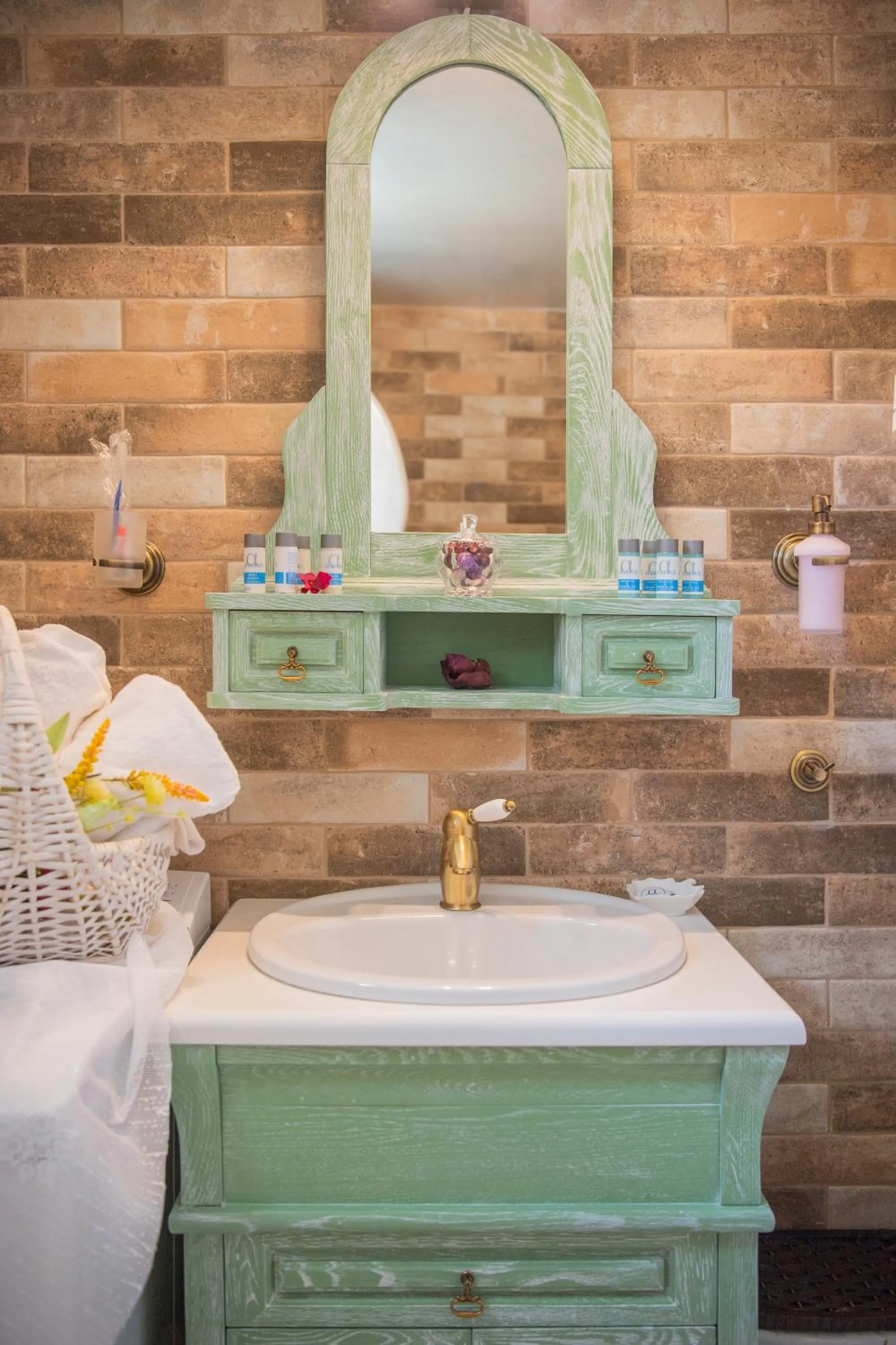 Toilet in Starlight Luxury Seaside Villa & Suites