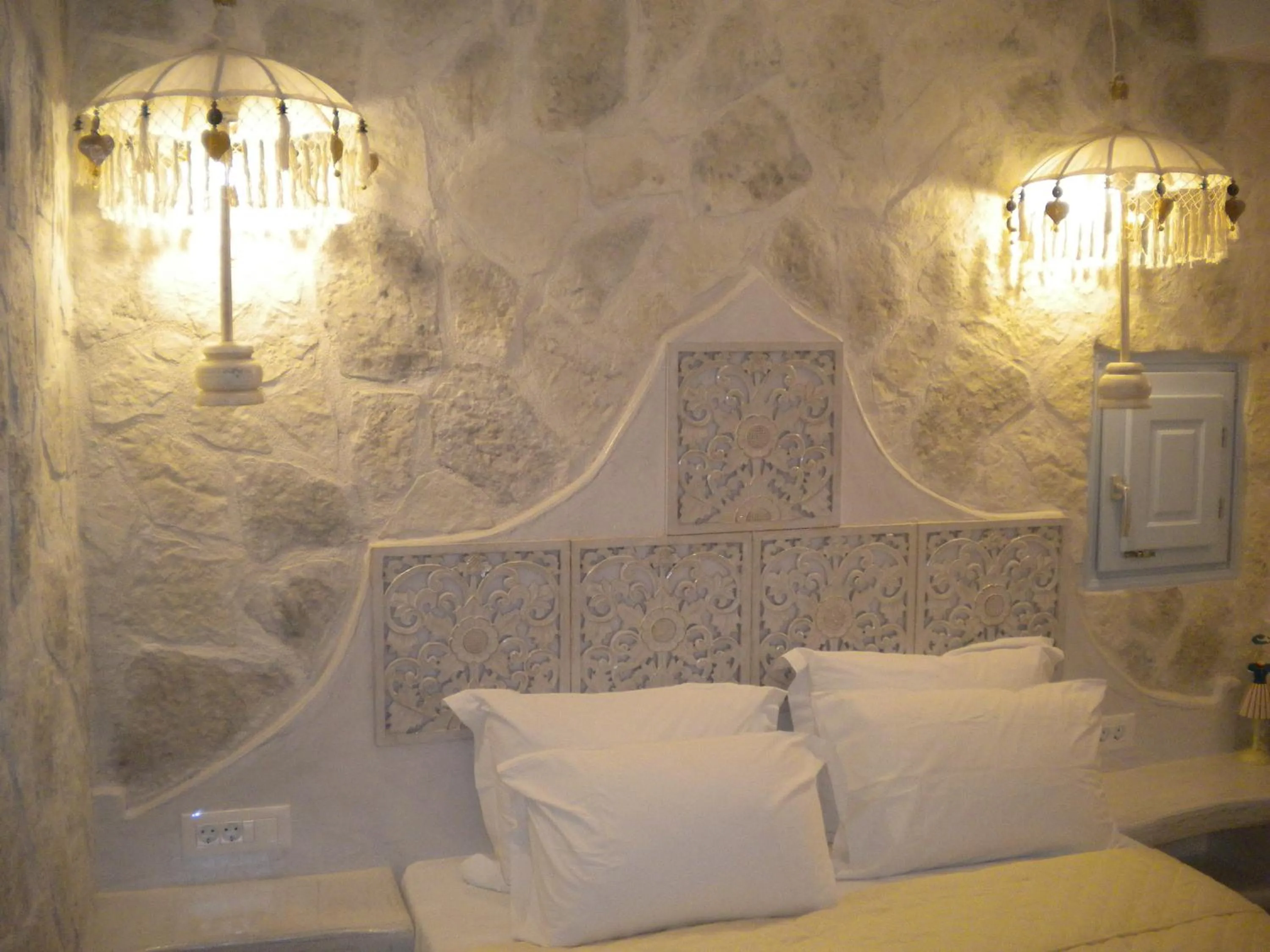 Property building, Bed in Starlight Luxury Seaside Villa & Suites