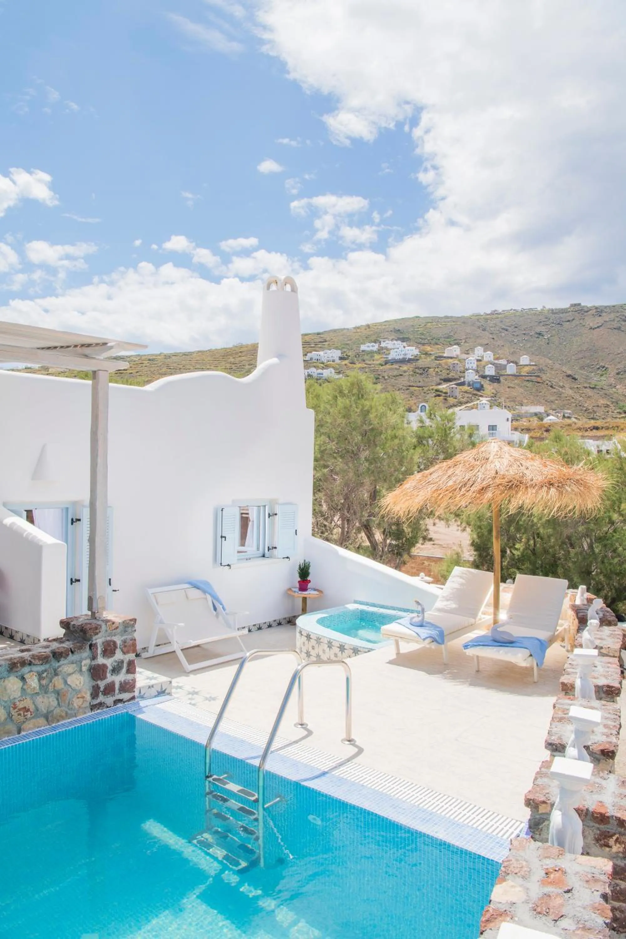 Property building in Starlight Luxury Seaside Villa & Suites