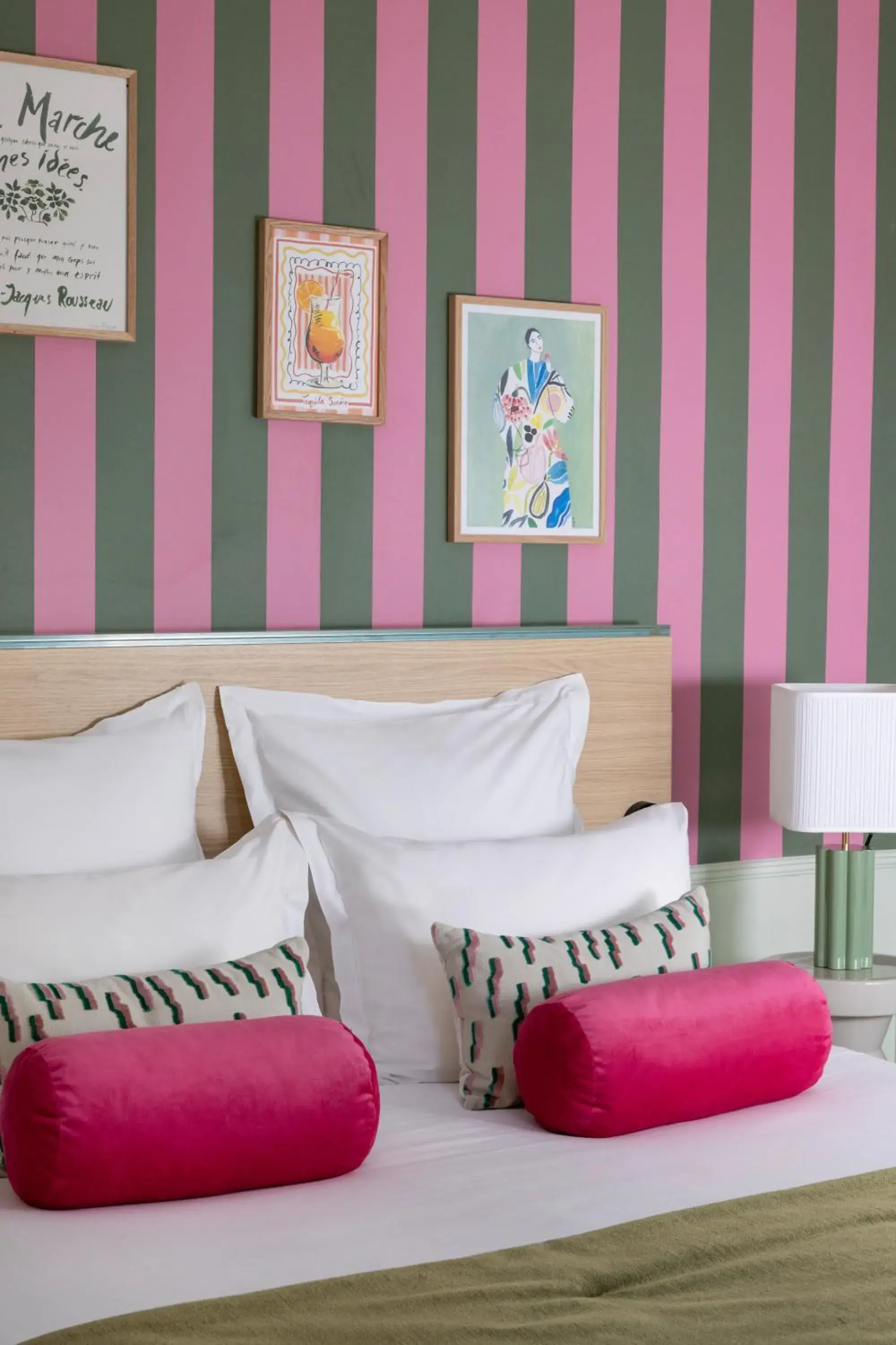 Bed in Hotel La Folie des Pres - Saint-Germain-des-Pres Bed in Hotel La Folie des Pres - Saint-Germain-des-Pres