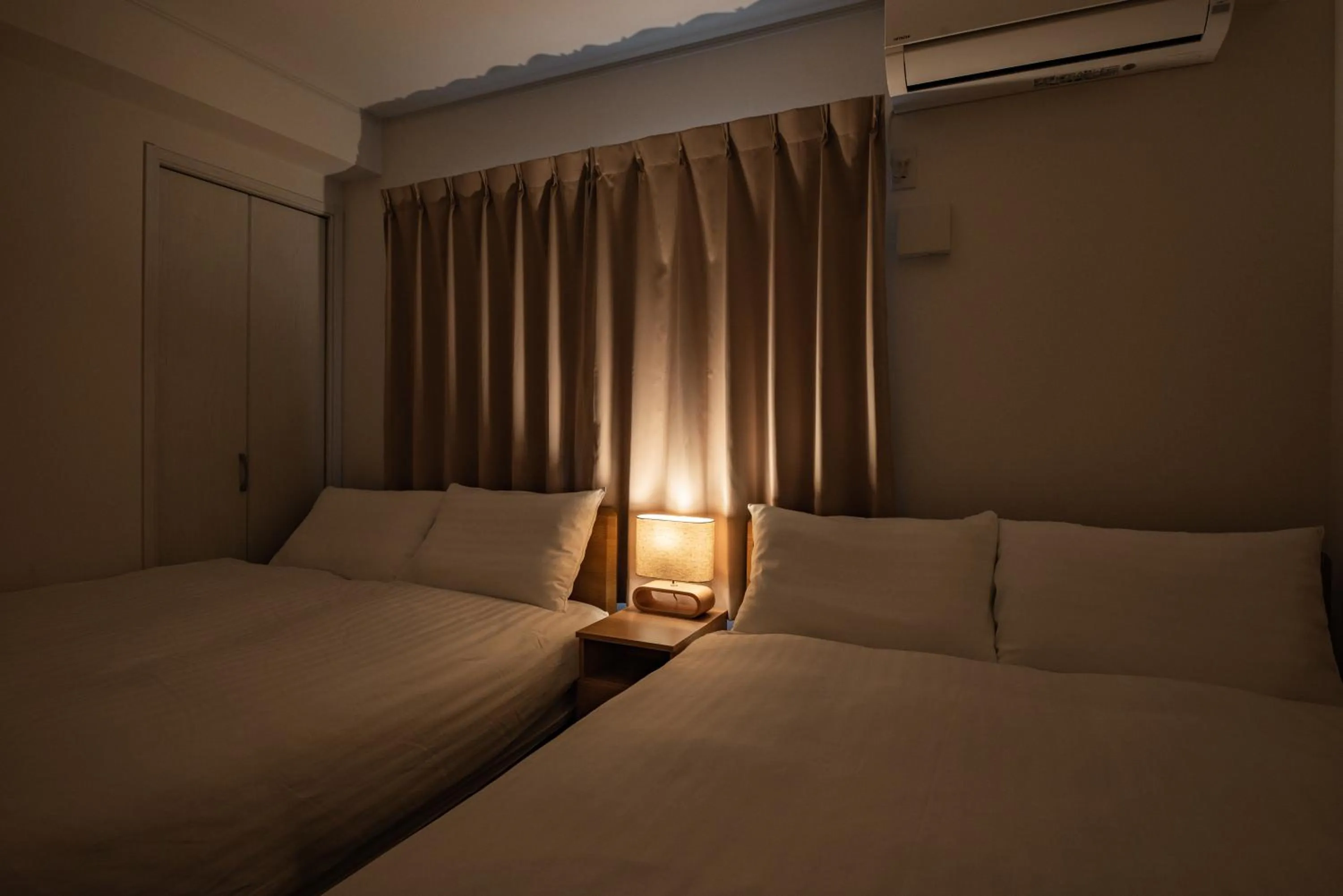 Bed in H2O Stay Ikebukuro