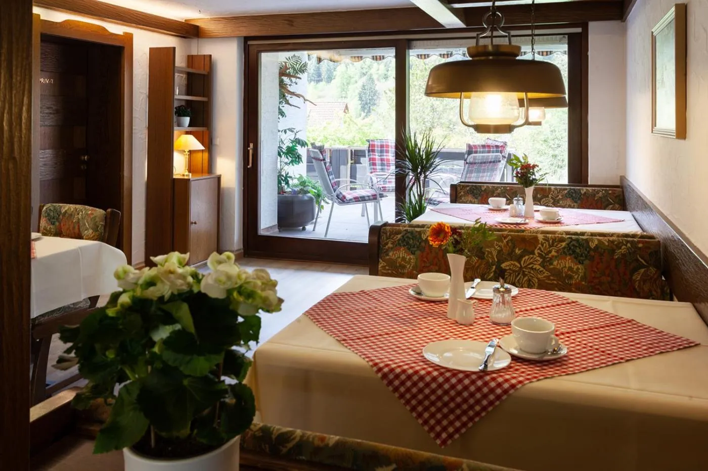Dining area, Bed in Hotel Petra