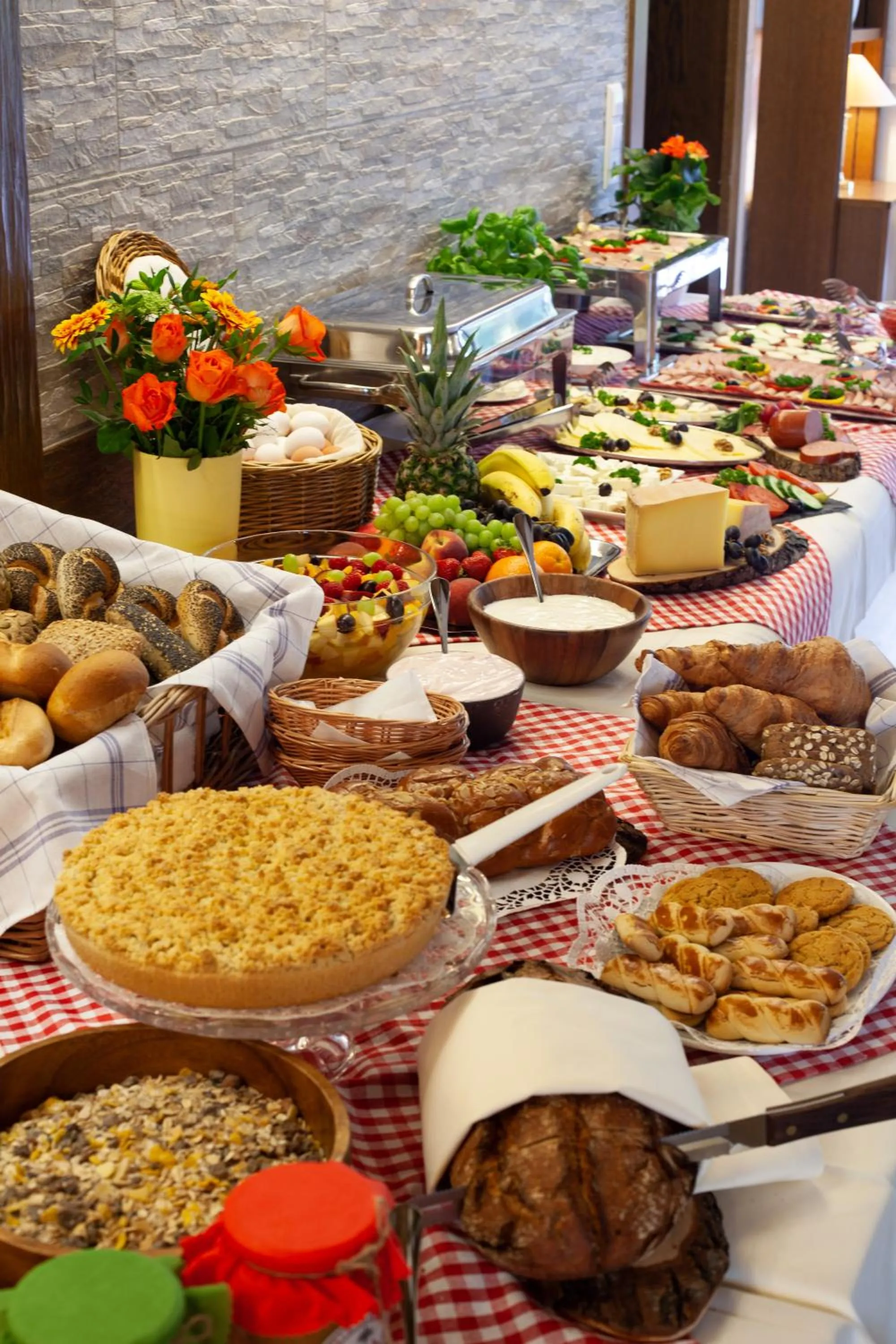 Breakfast in Hotel Petra