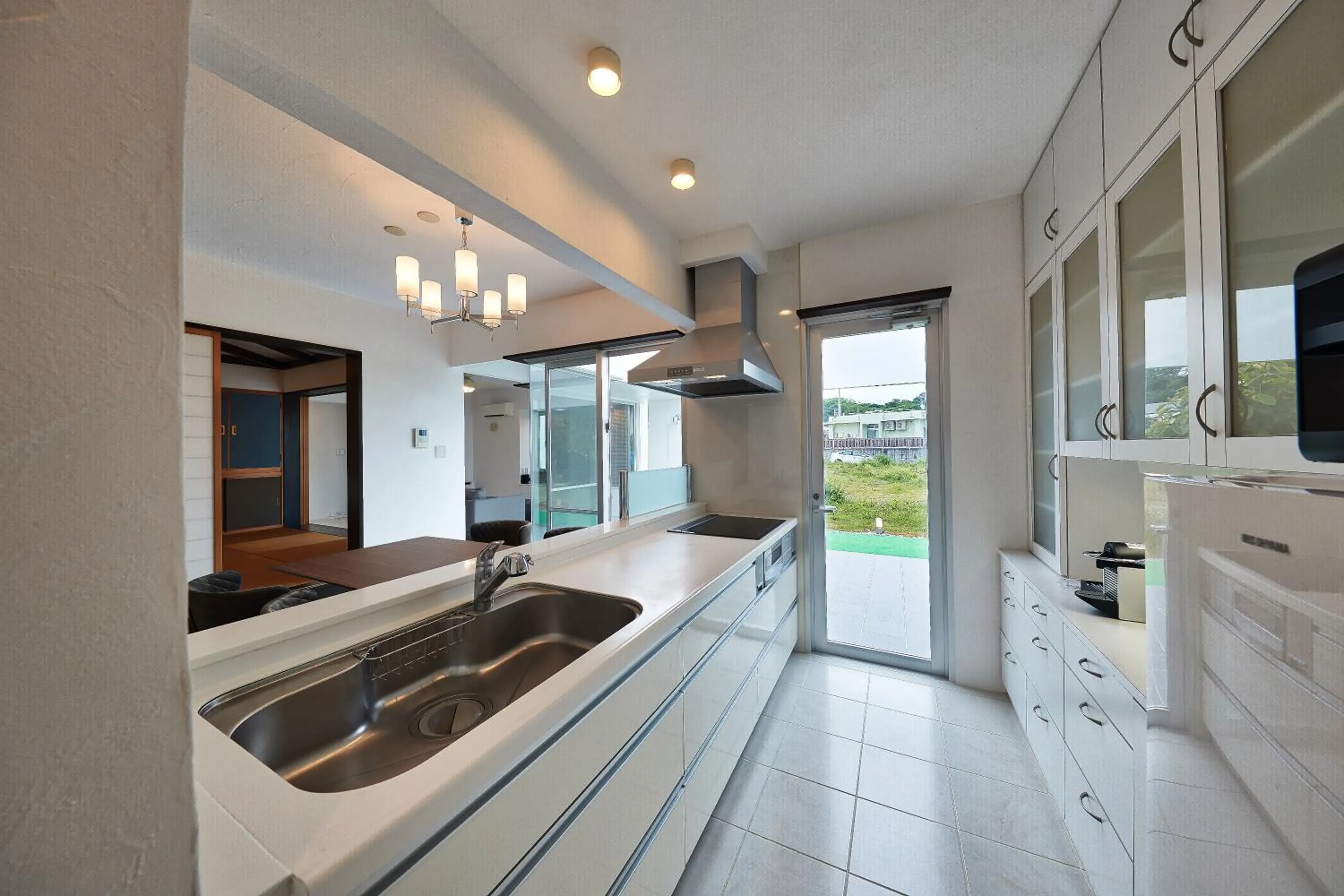 Kitchen or kitchenette in Sky Villa Toyohara