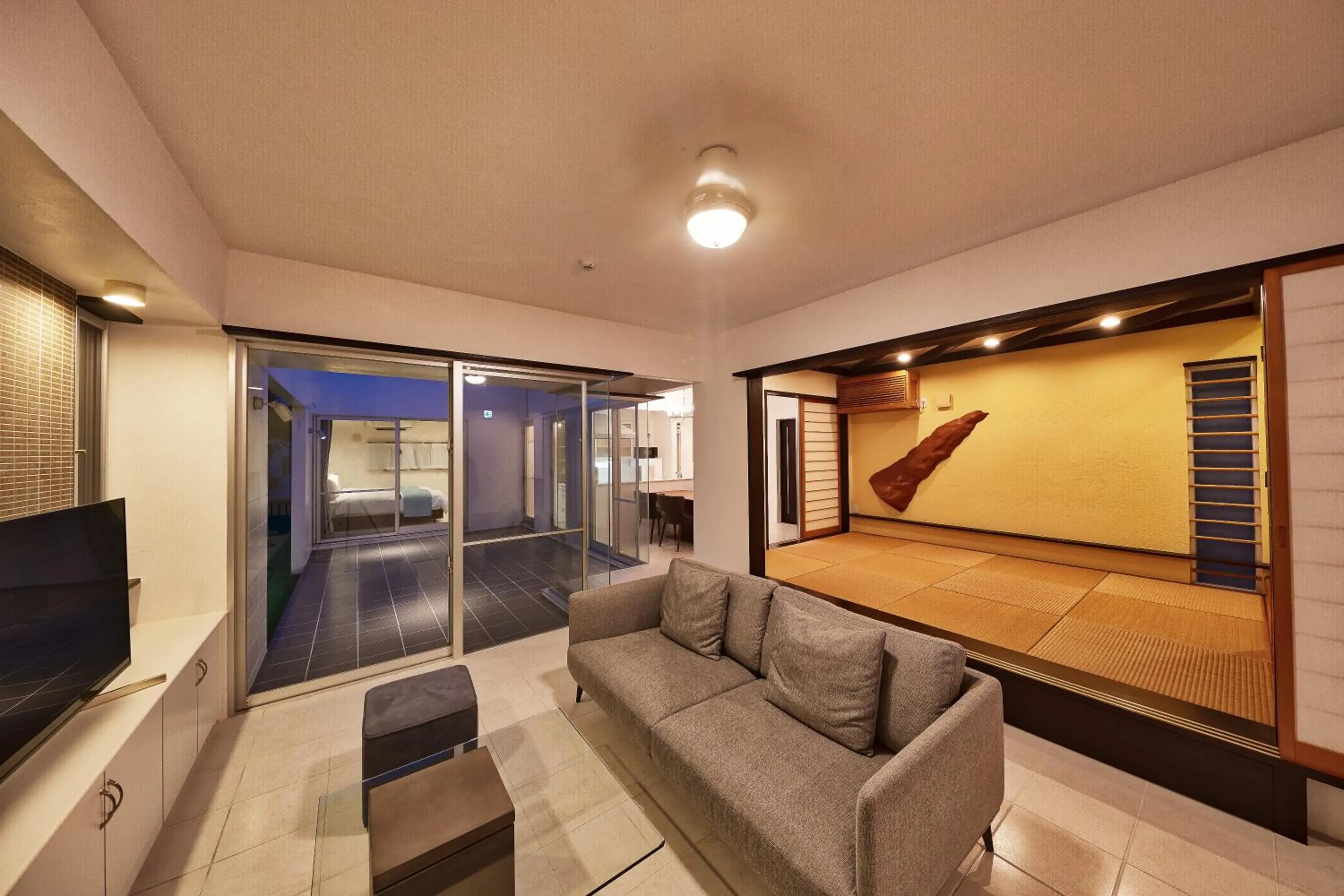 Night in Sky Villa Toyohara