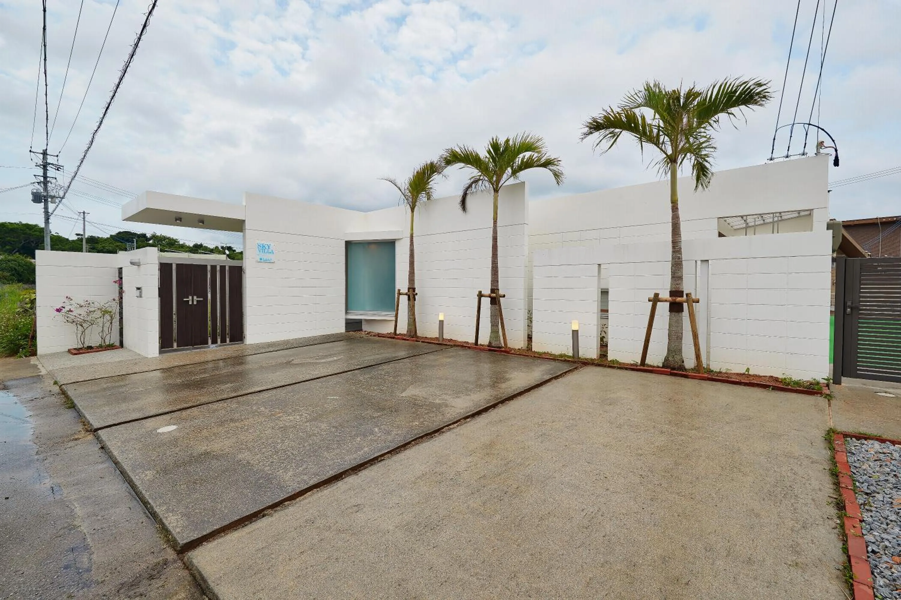 Facade/entrance in Sky Villa Toyohara