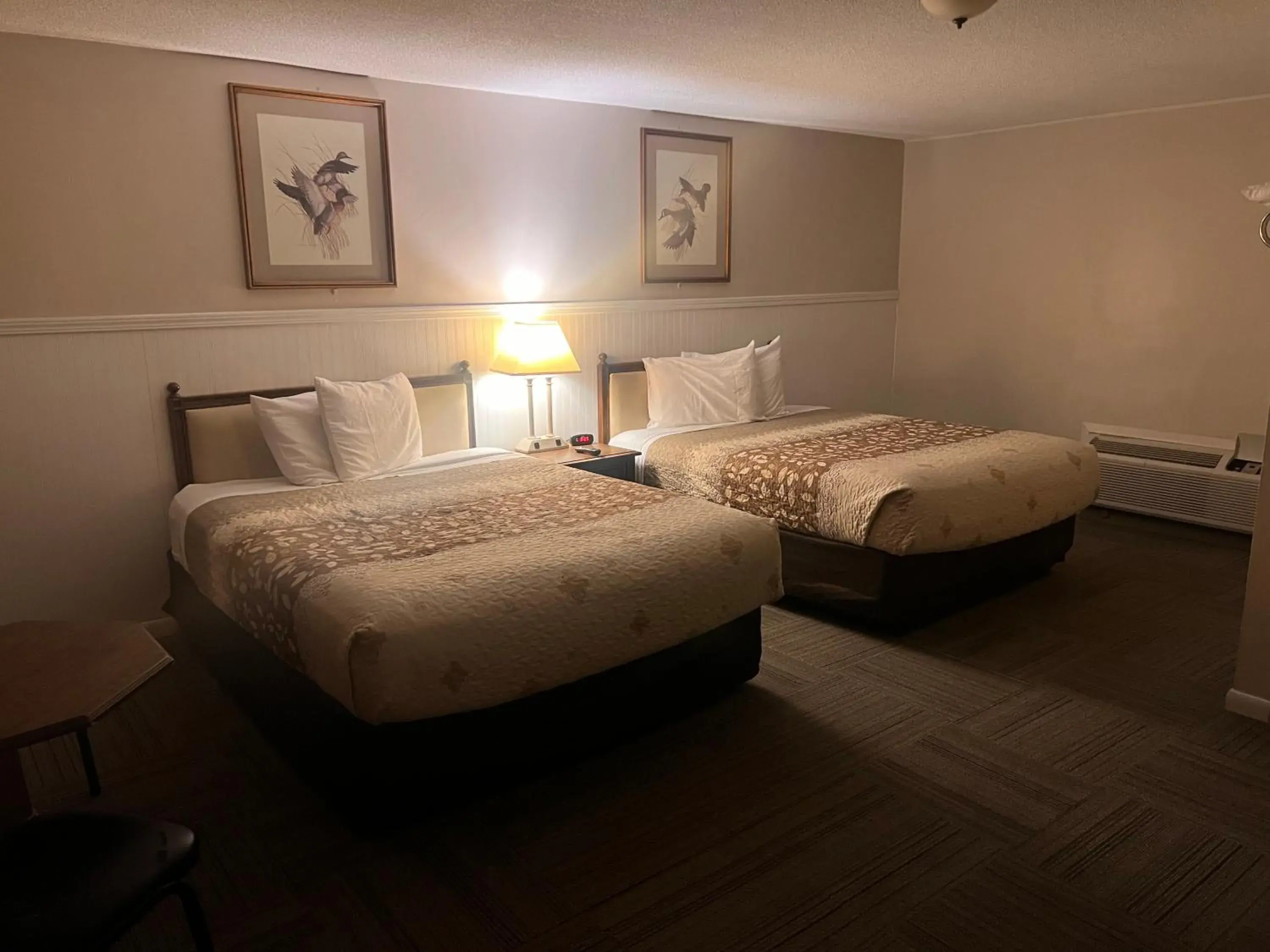 Bedroom, Bed in Dew Drop Inn Motel by OYO Miller SD Bedroom, Bed in Dew Drop Inn Motel by OYO Miller SD