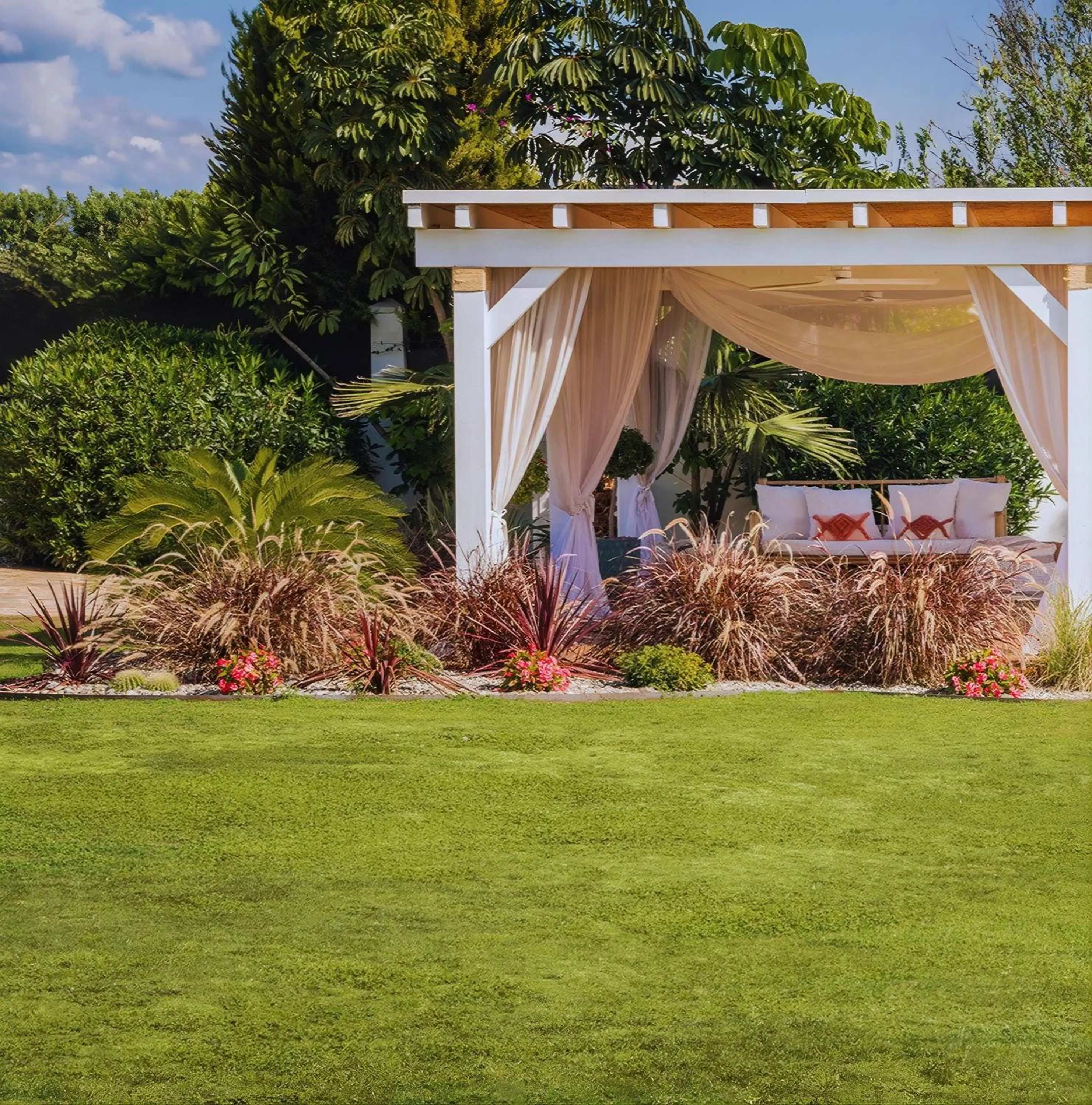 Property building in Boho Club