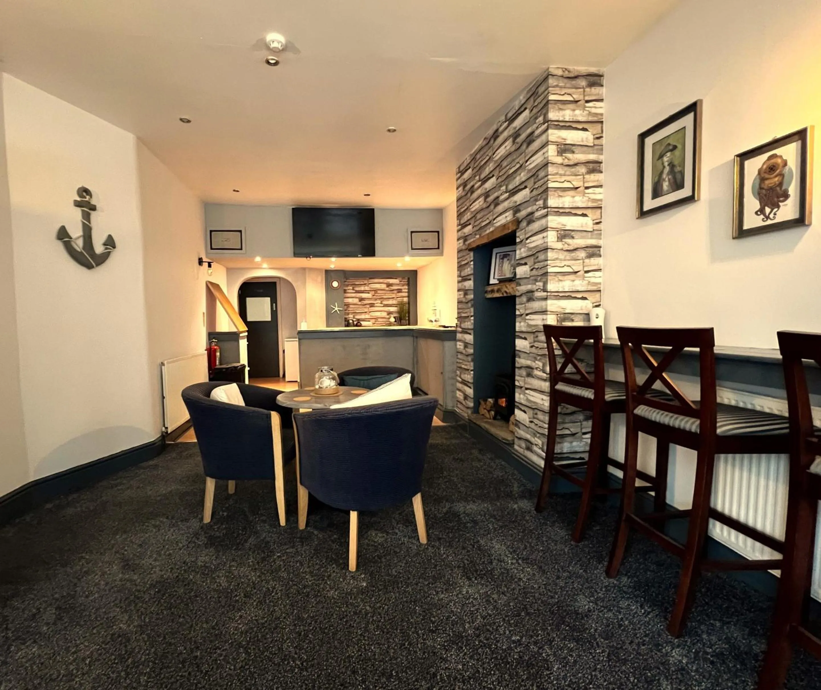 Lobby or reception in Central Cove Guesthouse