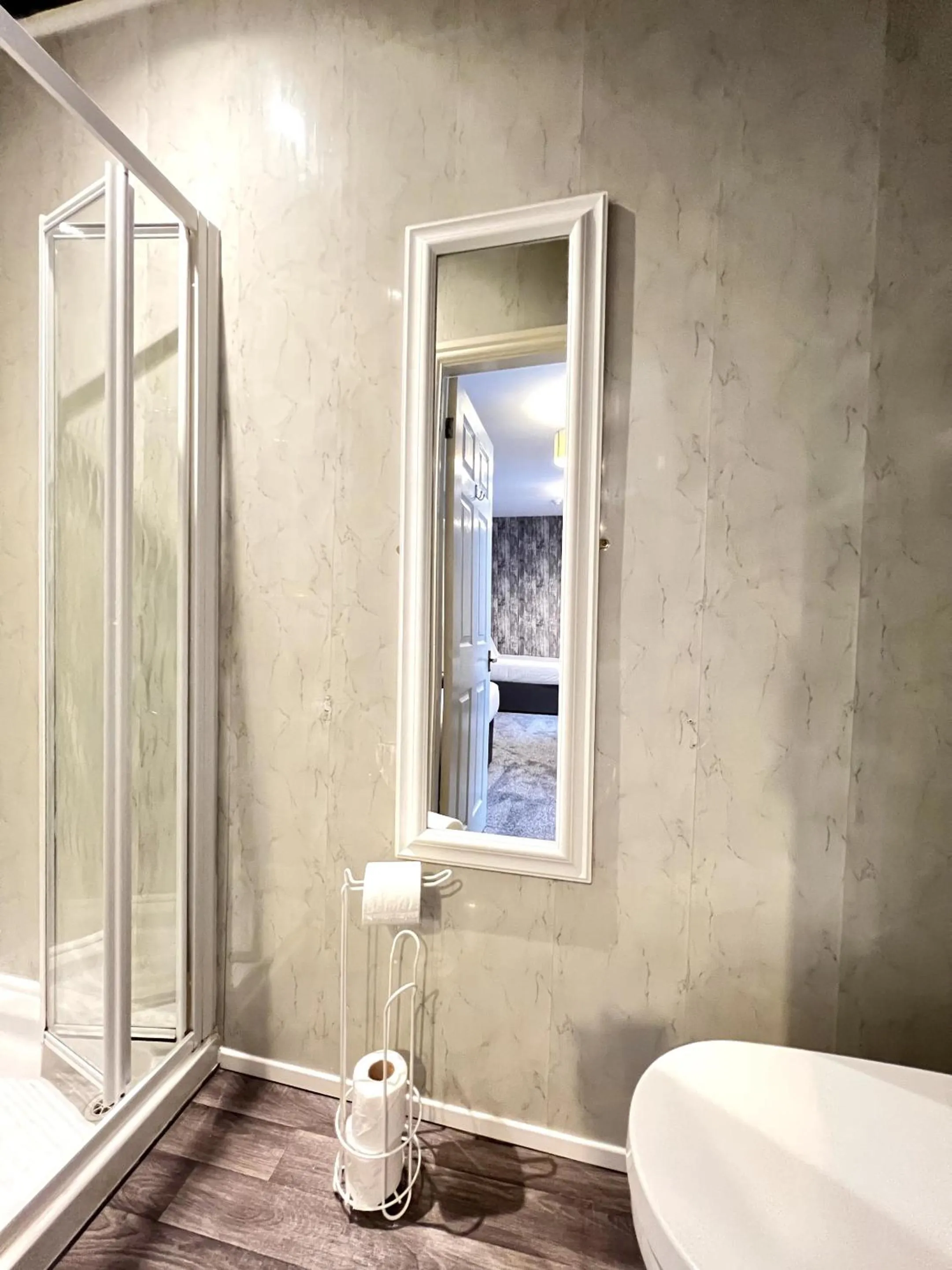 Bathroom in Central Cove Guesthouse