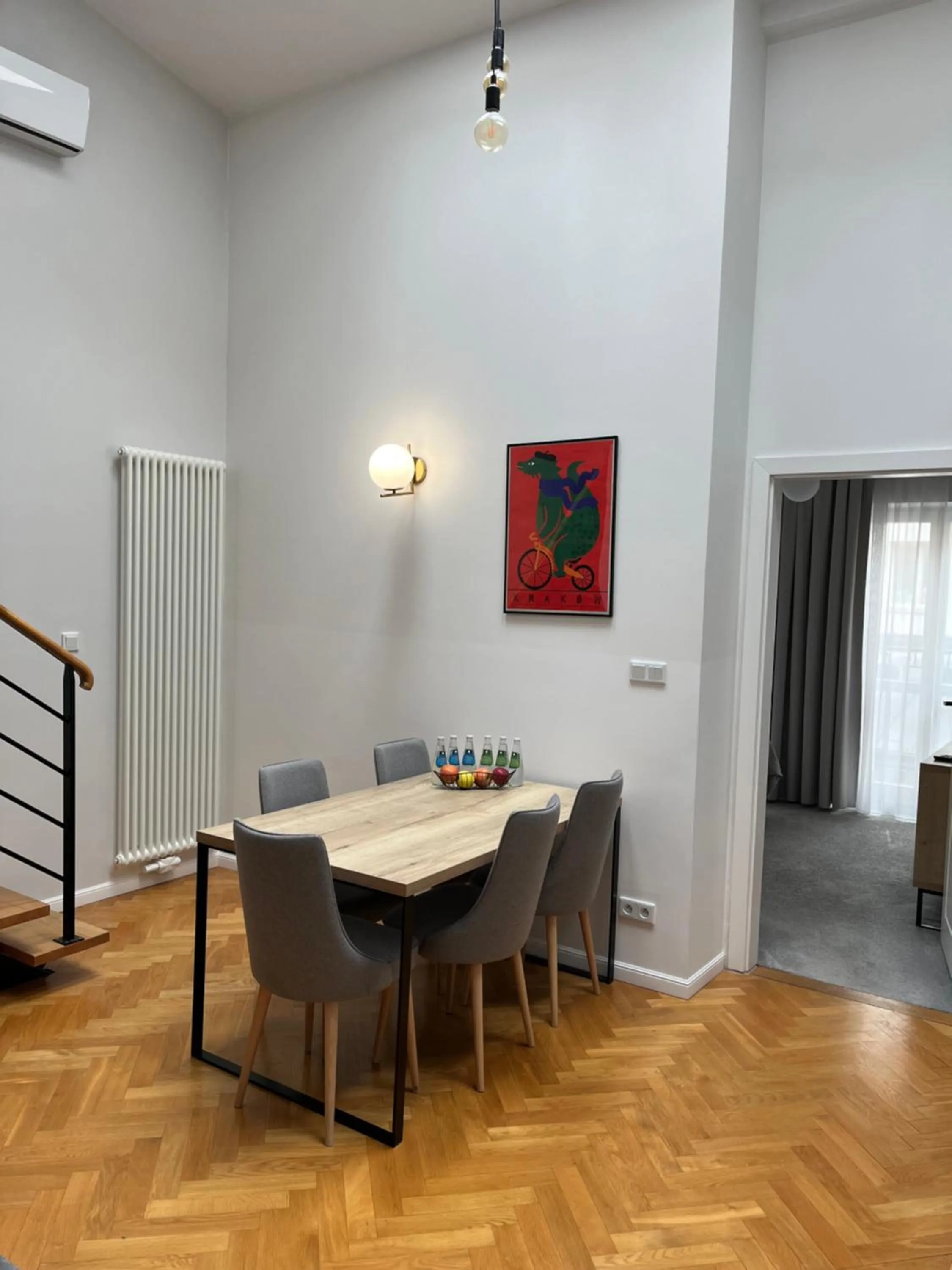 Dining area in Ermine Suites