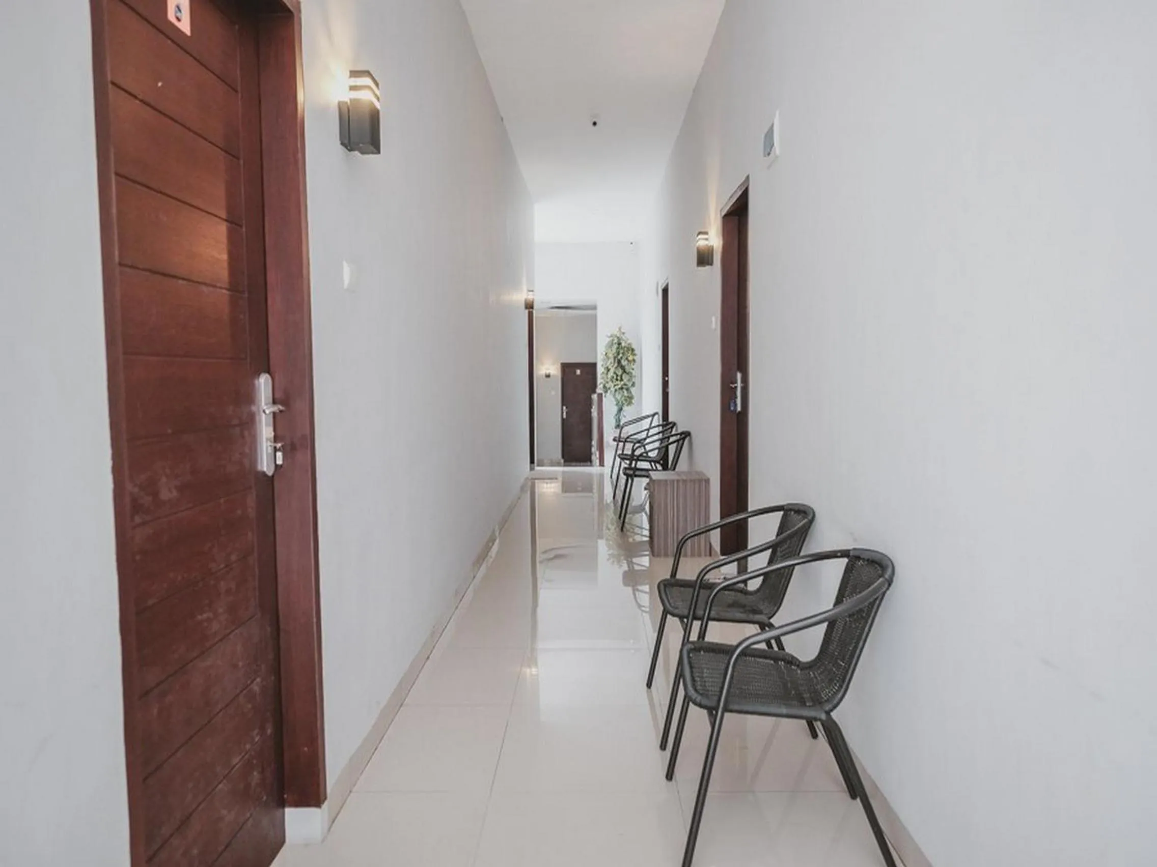 Area and facilities in RedDoorz @ Jamin Ginting Medan