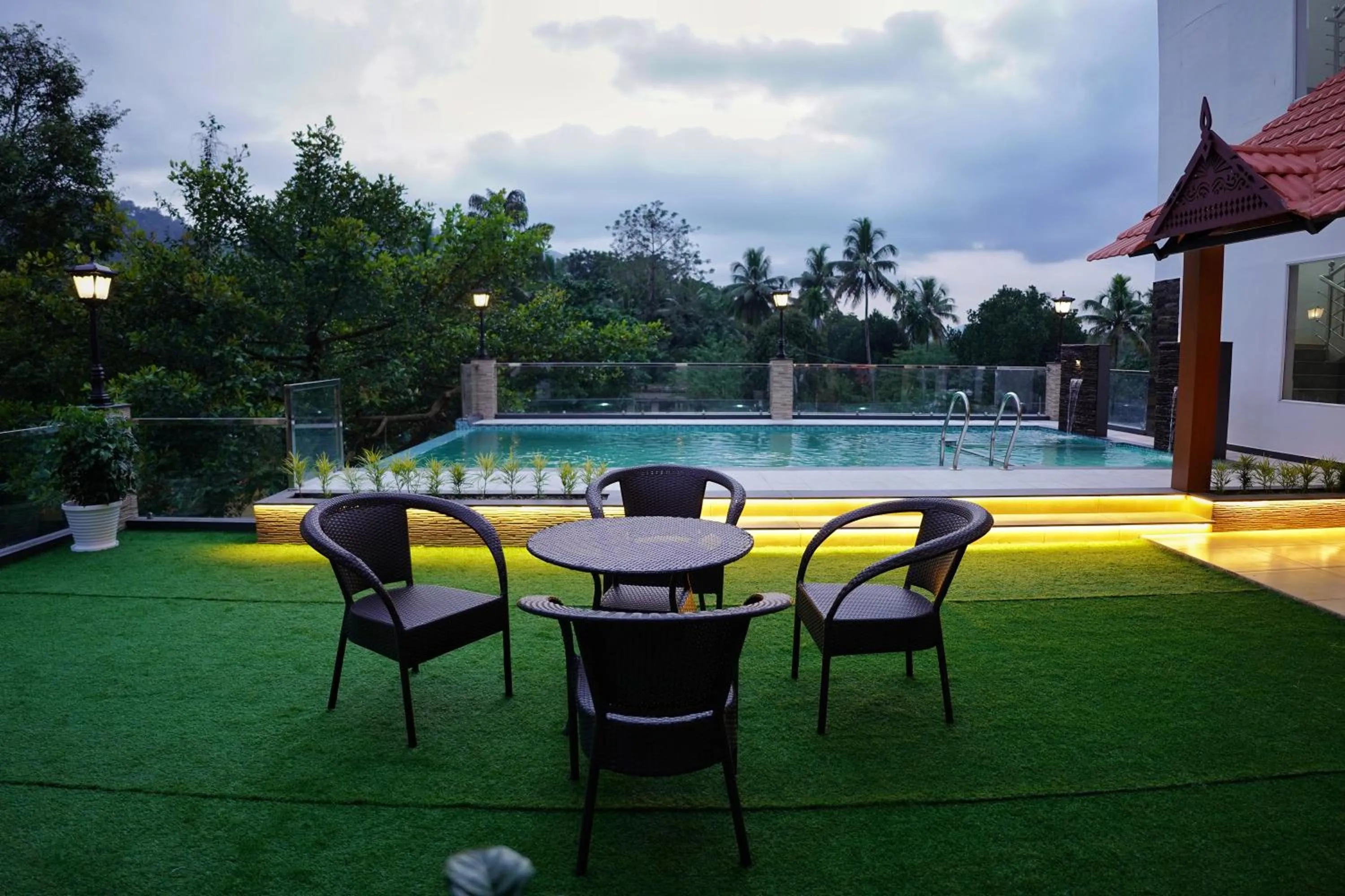 Swimming pool in Athirappilly Rainland Resort