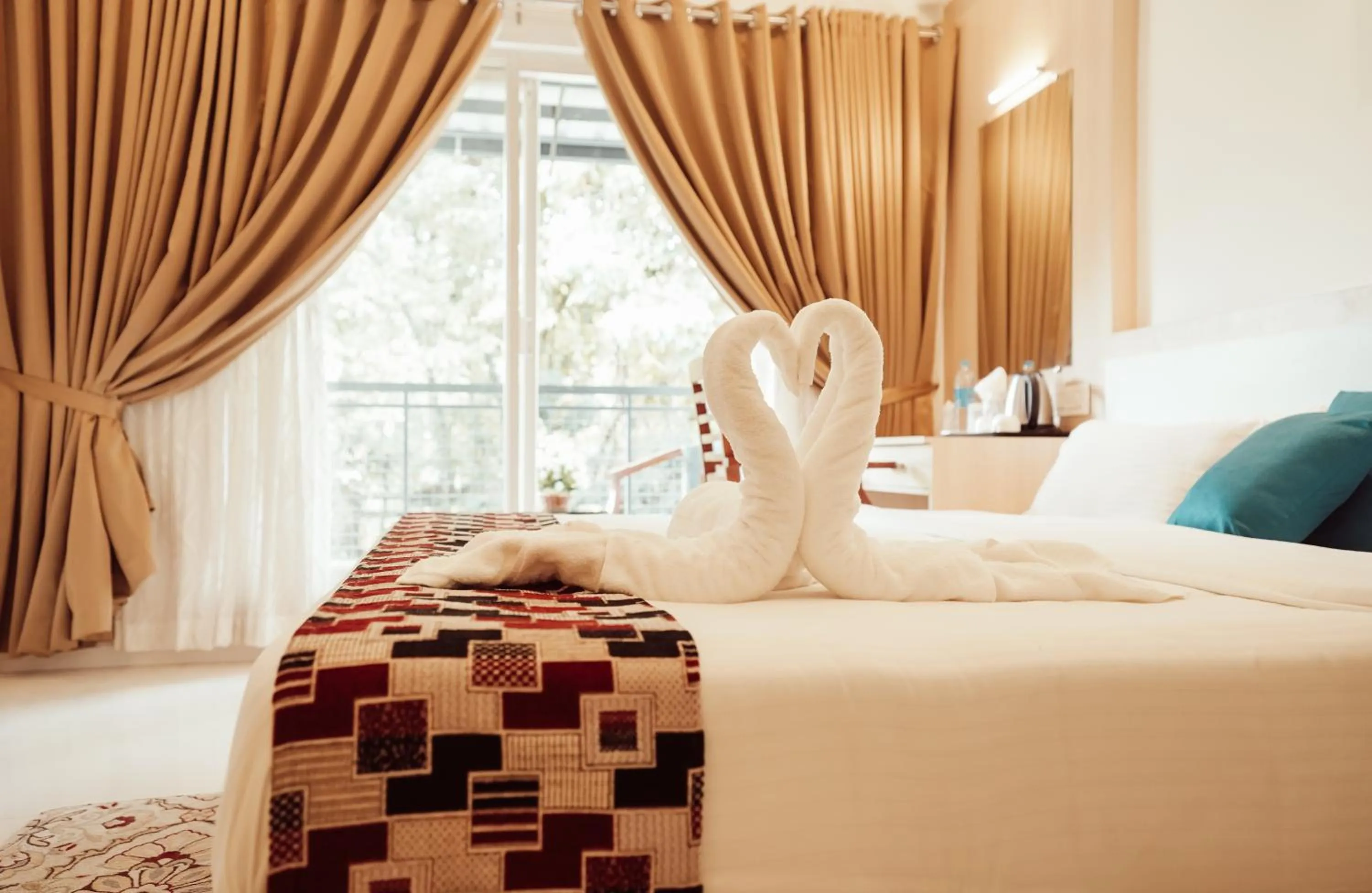 Bedroom, Bed in Athirappilly Rainland Resort