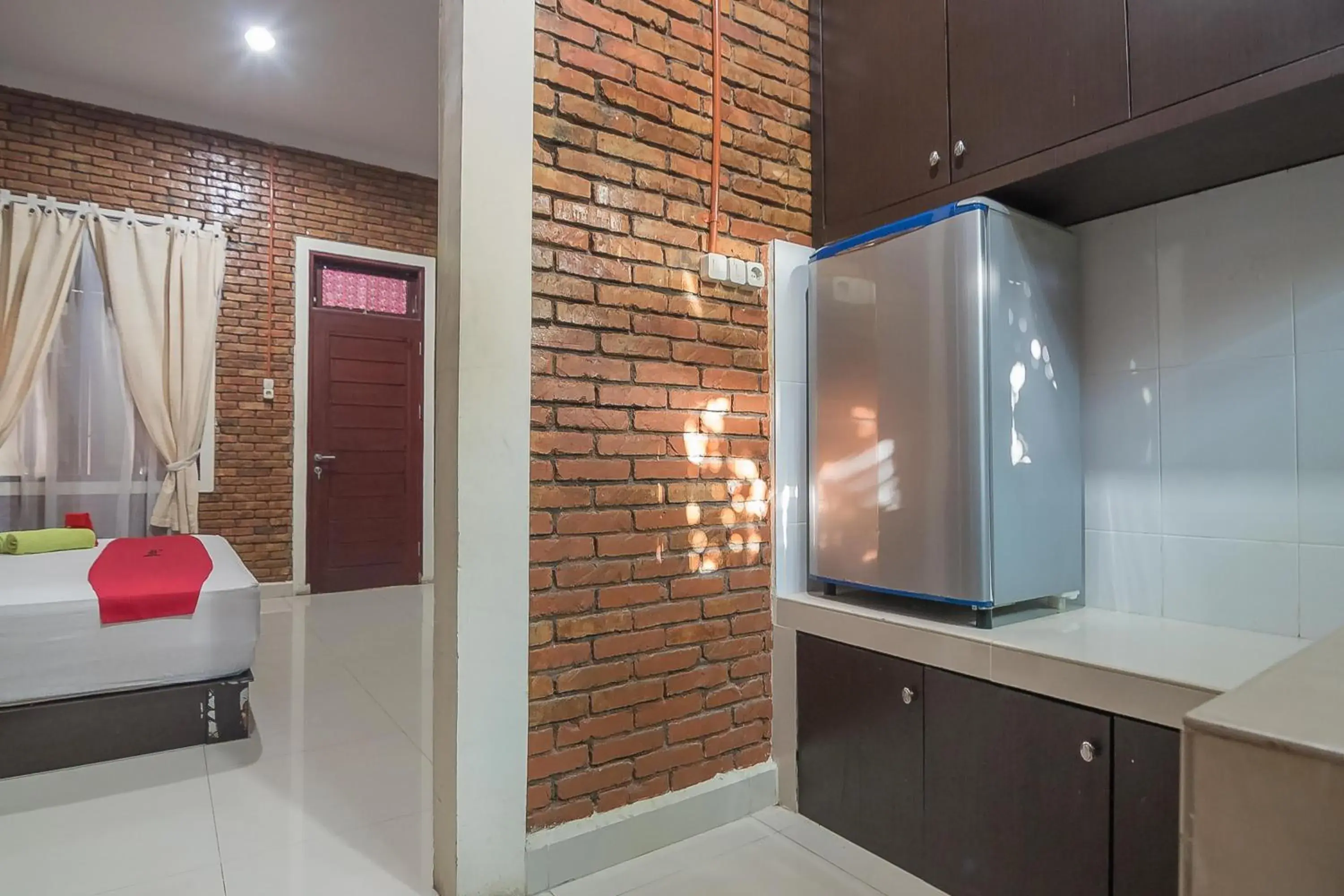 Bedroom, Bed in RedDoorz Plus near Cambridge City Square 2 Medan Bedroom, Bed in RedDoorz Plus near Cambridge City Square 2 Medan