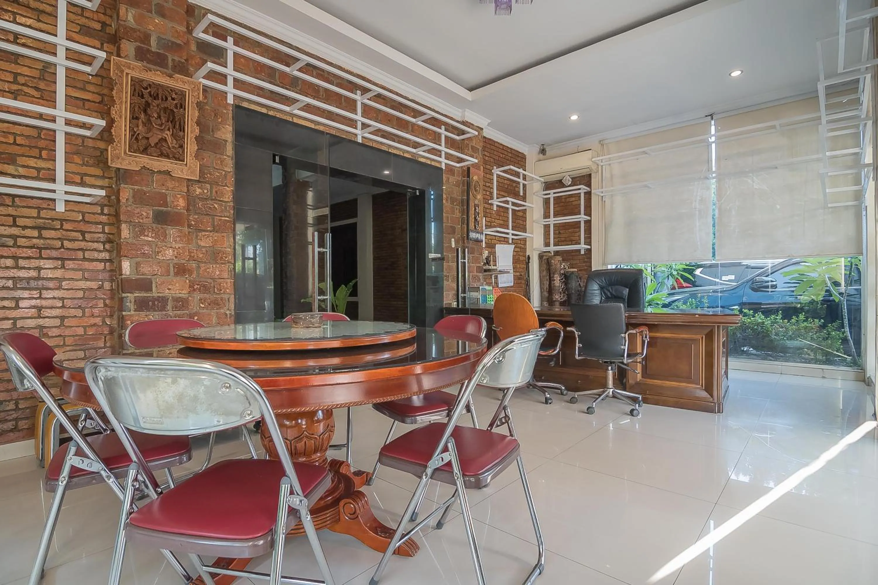 RedDoorz Plus near Cambridge City Square 2 Medan