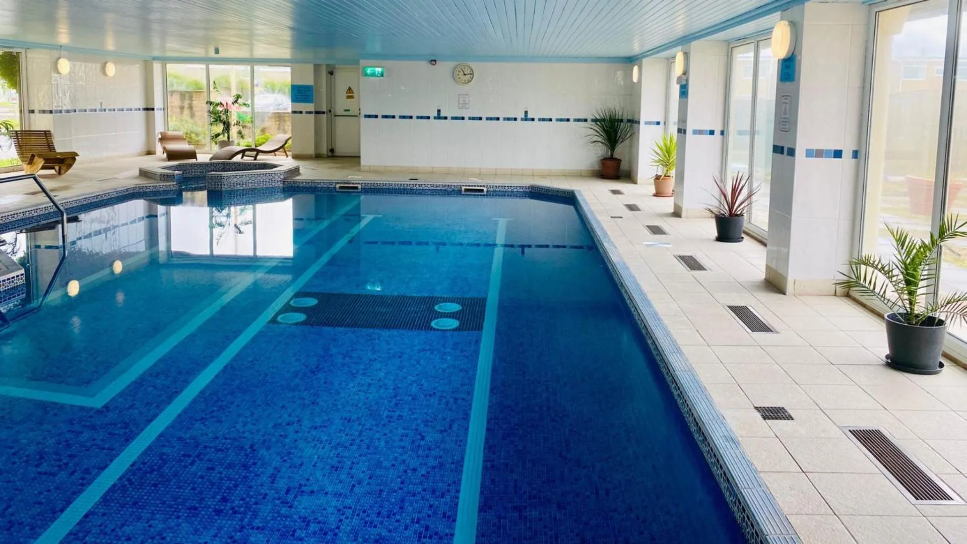 Swimming pool in Beaches Chalets