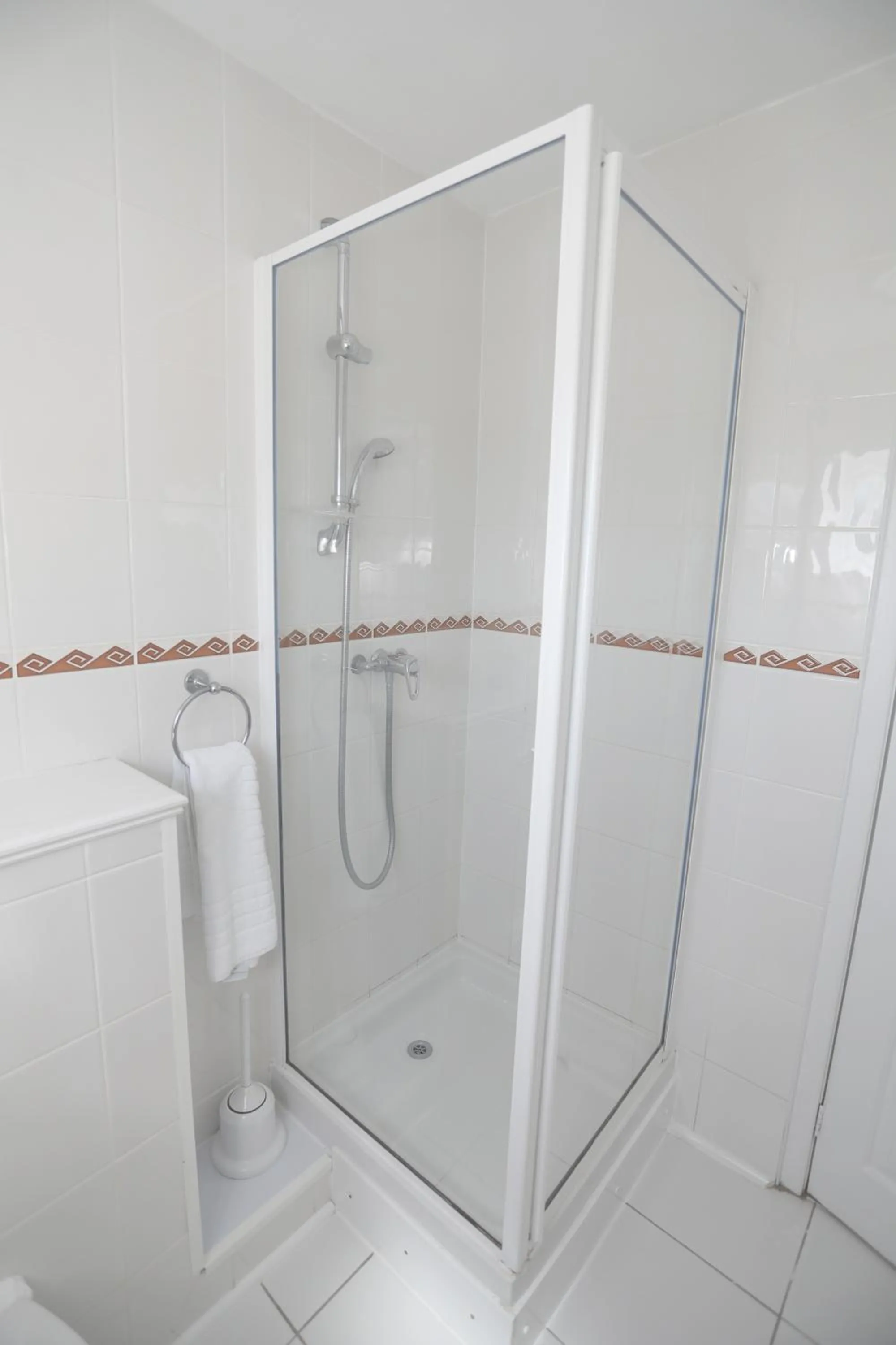 Shower in Beaches Chalets