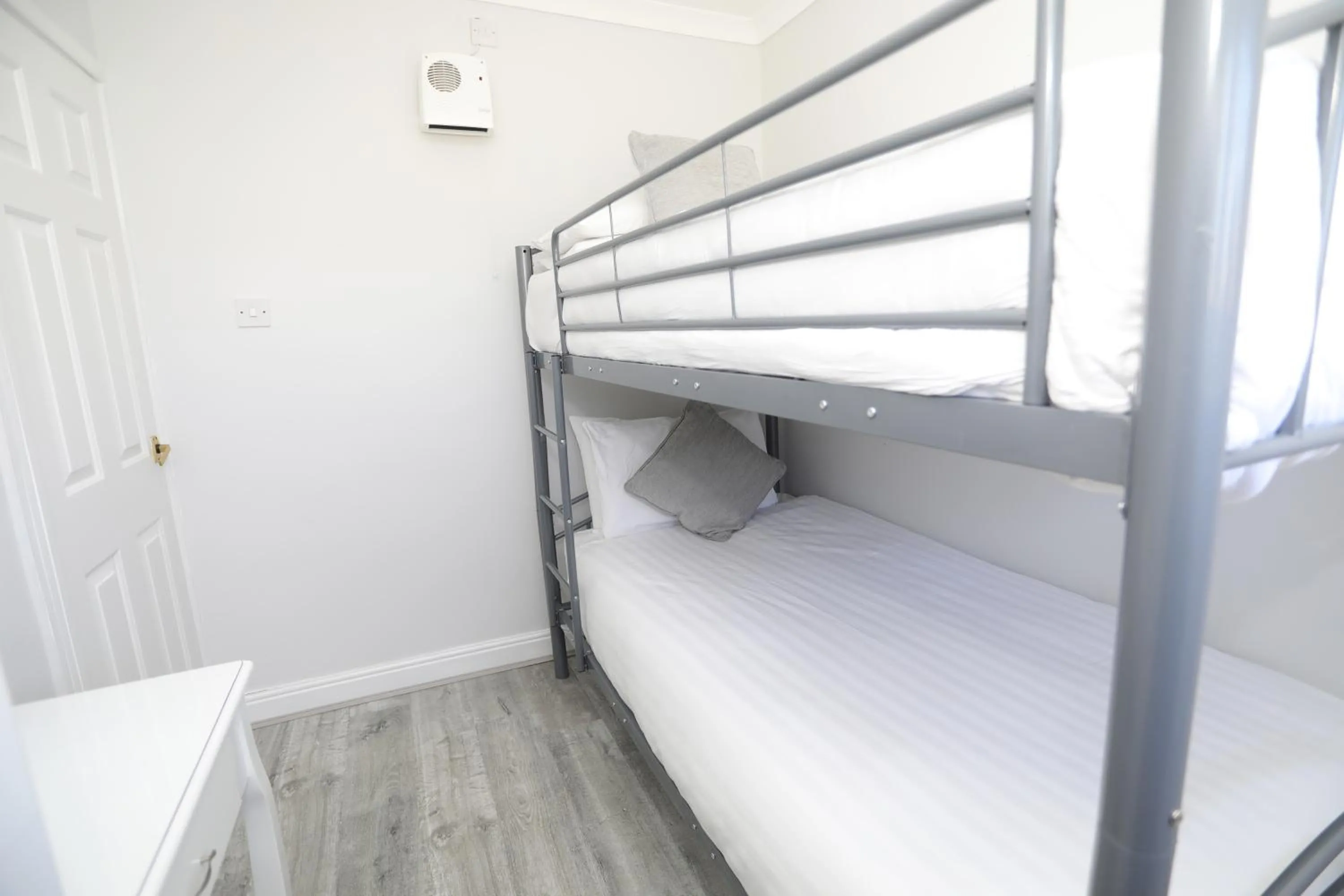 Bedroom, Bed in Beaches Chalets