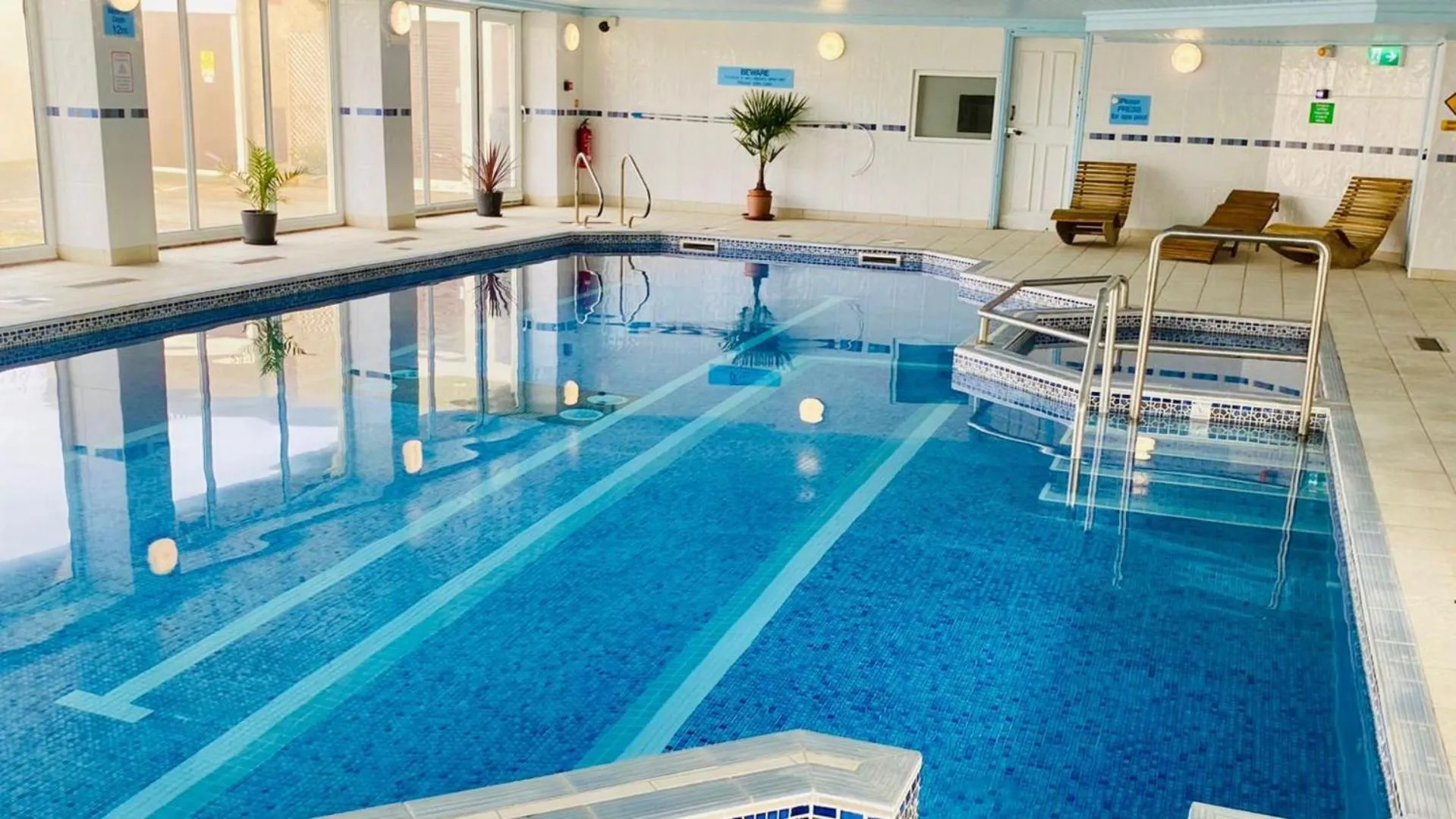 Swimming pool in Beaches Chalets